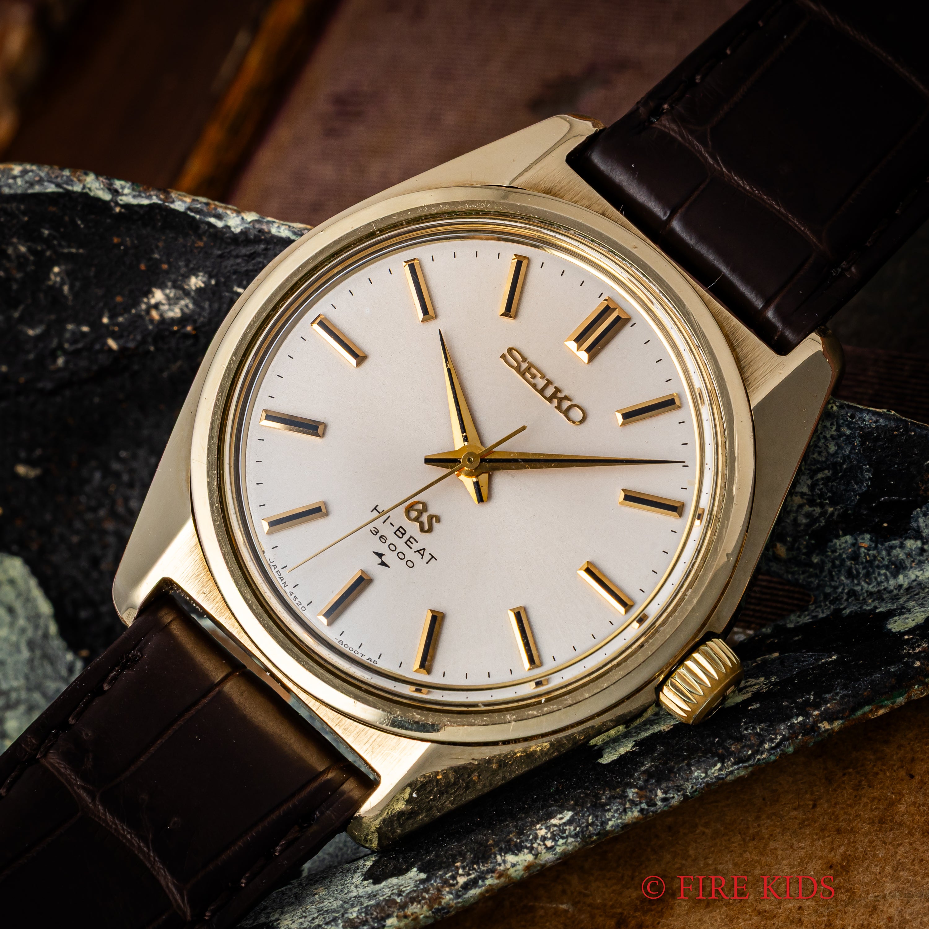 グランドセイコー 1969年製 Ref.4520-8000 CAPゴールド 45GS 10振動手巻き