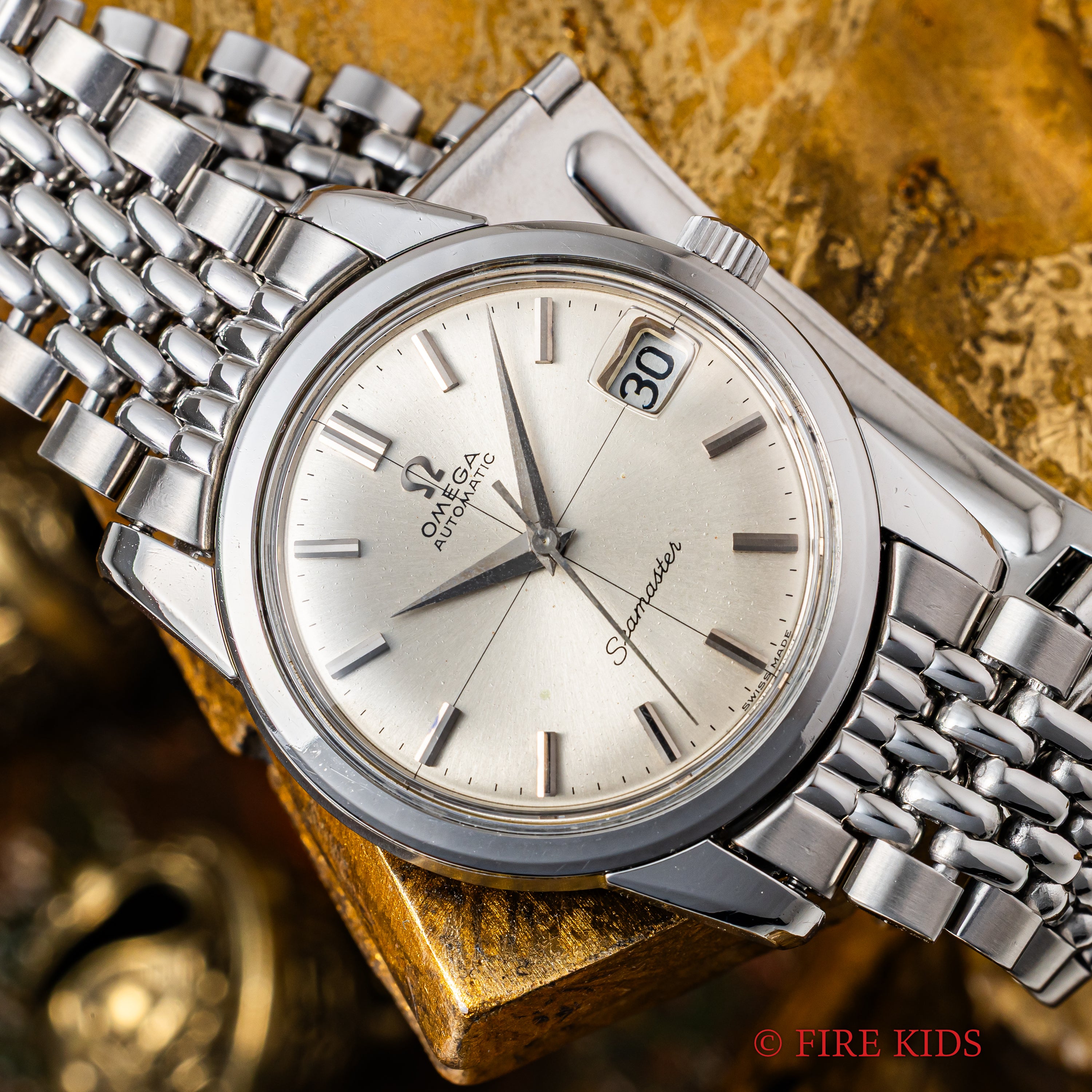 オメガ シーマスター 自動巻き 1966年製 Ref.166009 クロスライン 純正ブレス付き