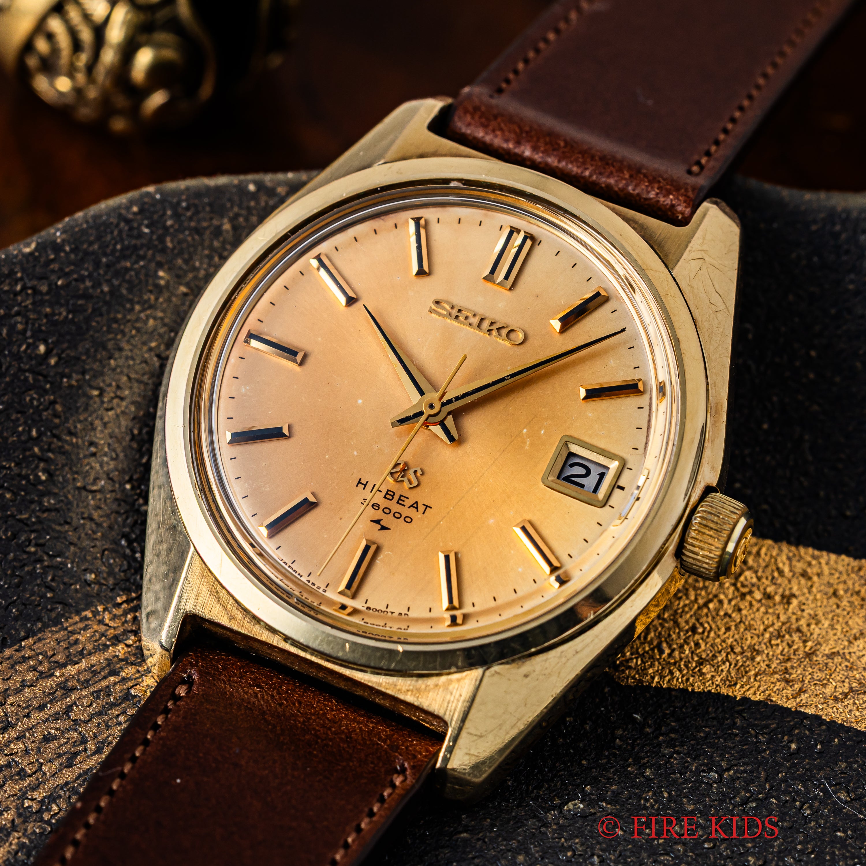 グランドセイコー 1969年製 10振動手巻 Ref.4522-8000 CAPゴールド 45GS パティーナダイヤル