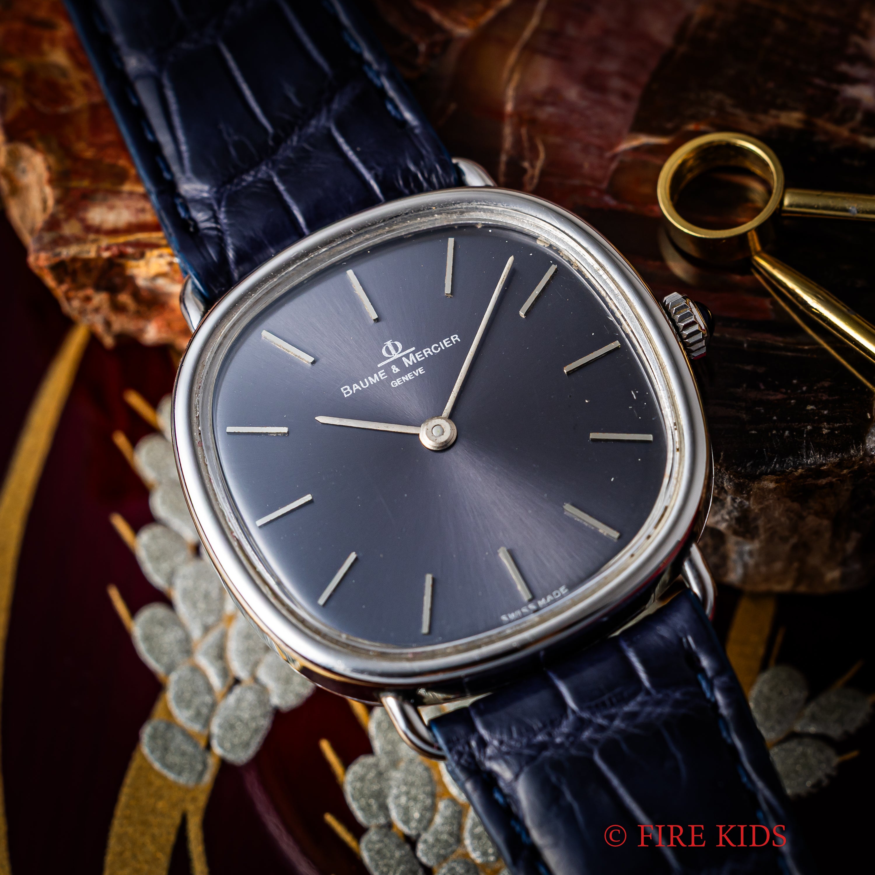 ボーム＆メルシエ グレーダイヤル 手巻き スクエアケース Ref.1718 cal.BM17001 純正尾錠付き