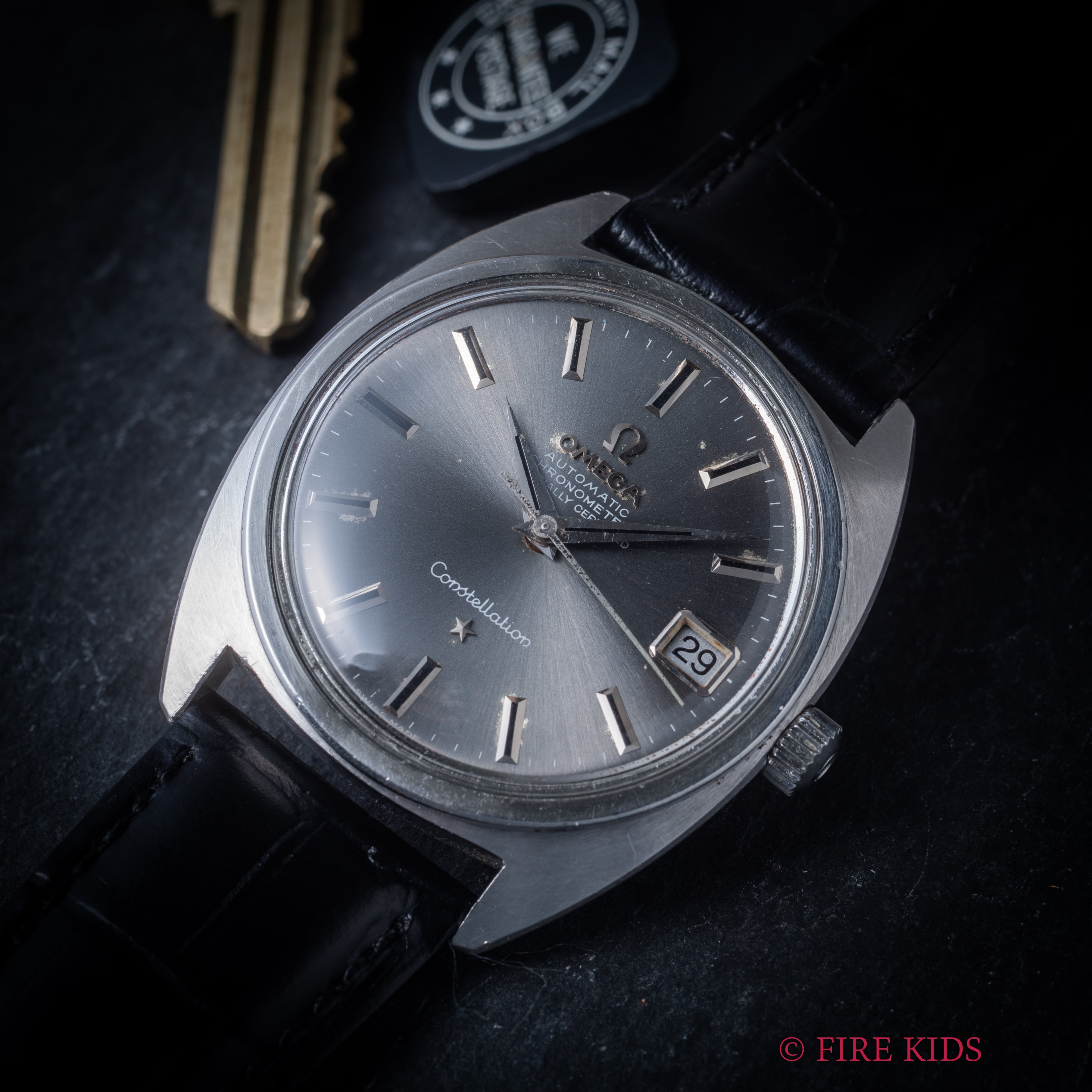 オメガ コンステレーション 1968年製 ジェンタデザイン 前期型 ドーフィンハンド グレーダイヤル