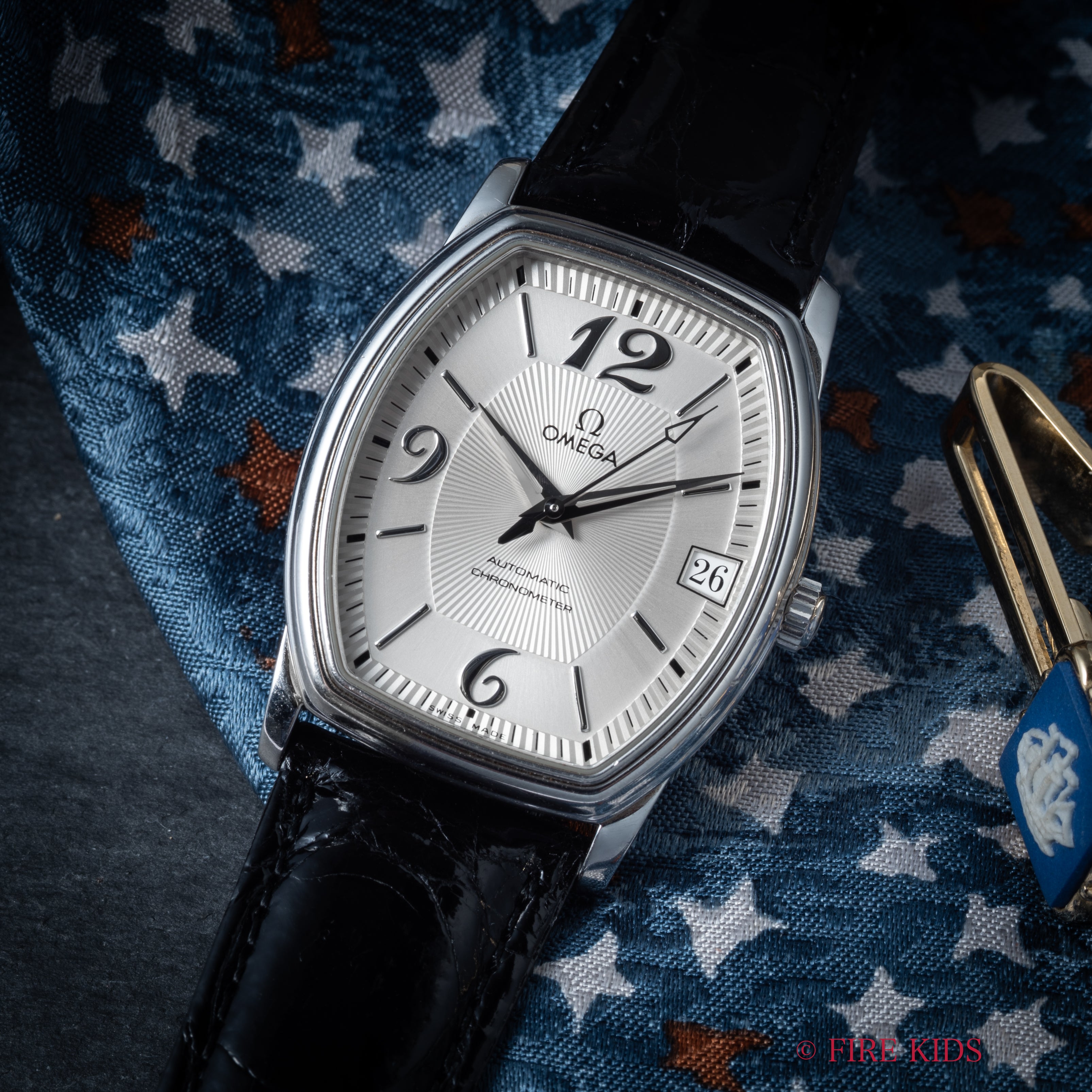 オメガ プレステージ トノー型 1999年製 シルバー 自動巻き 純正尾錠付き