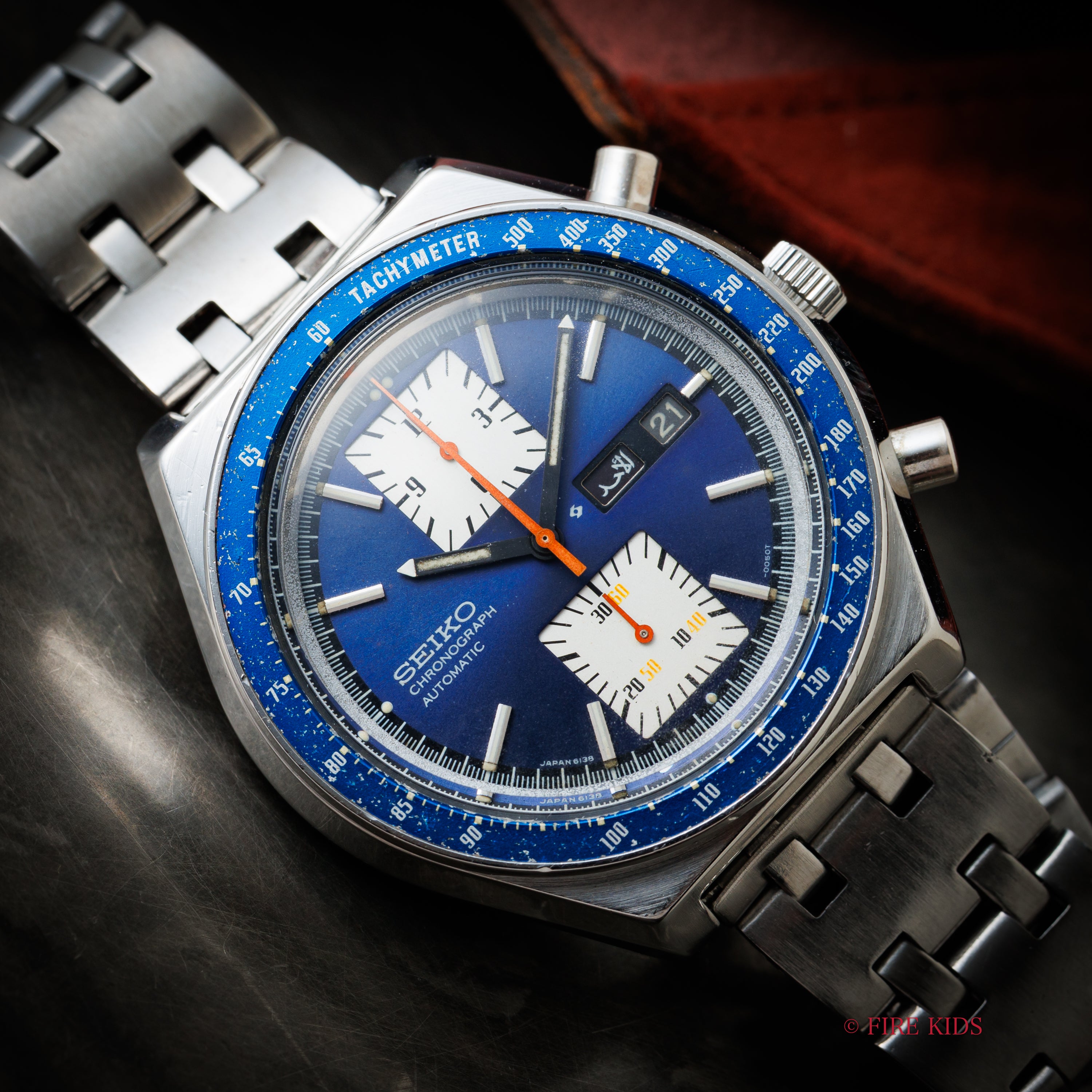 セイコー 角目 自動巻クロノグラフ 1977年製 Ref.6138-0030 ブルーダイヤル 純正ブレス付き