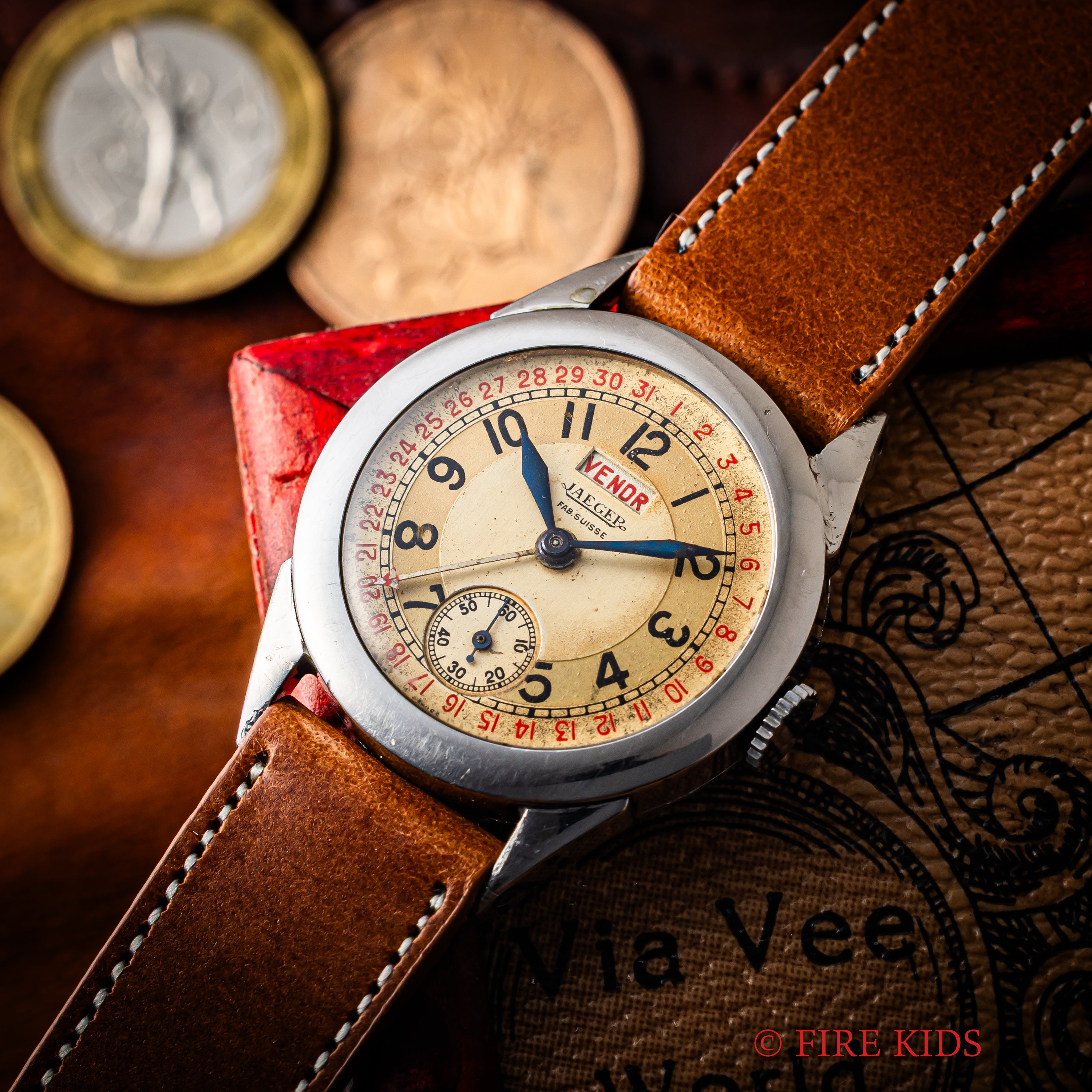 ジャガー 1940年代製 デイデイトラウンドケース  手巻き フランス語表記 ポインターデイト