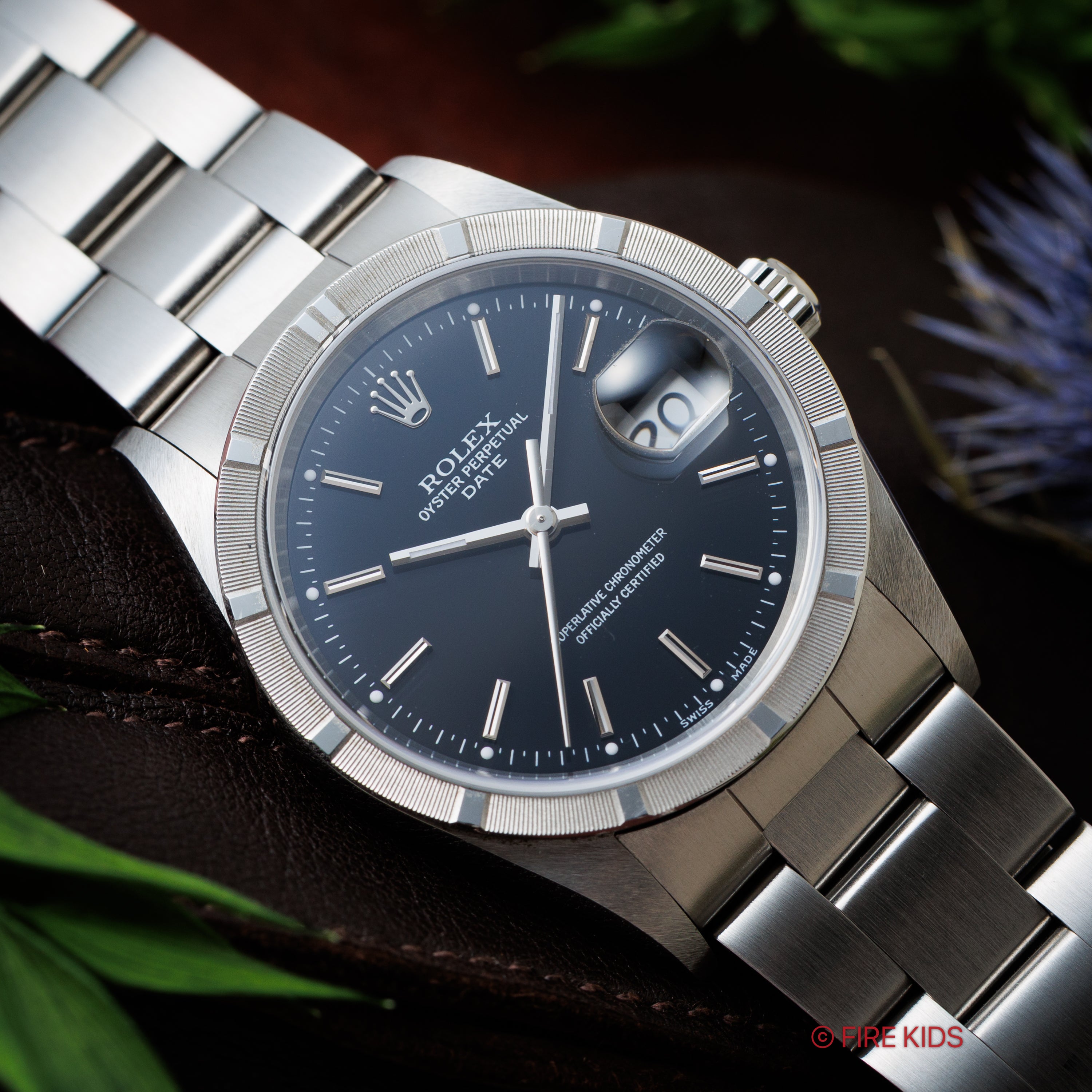 ロレックス オイスターパーペチュアルデイト 2002年製 Ref.15210 ブラックダイヤル 箱、冊子付き