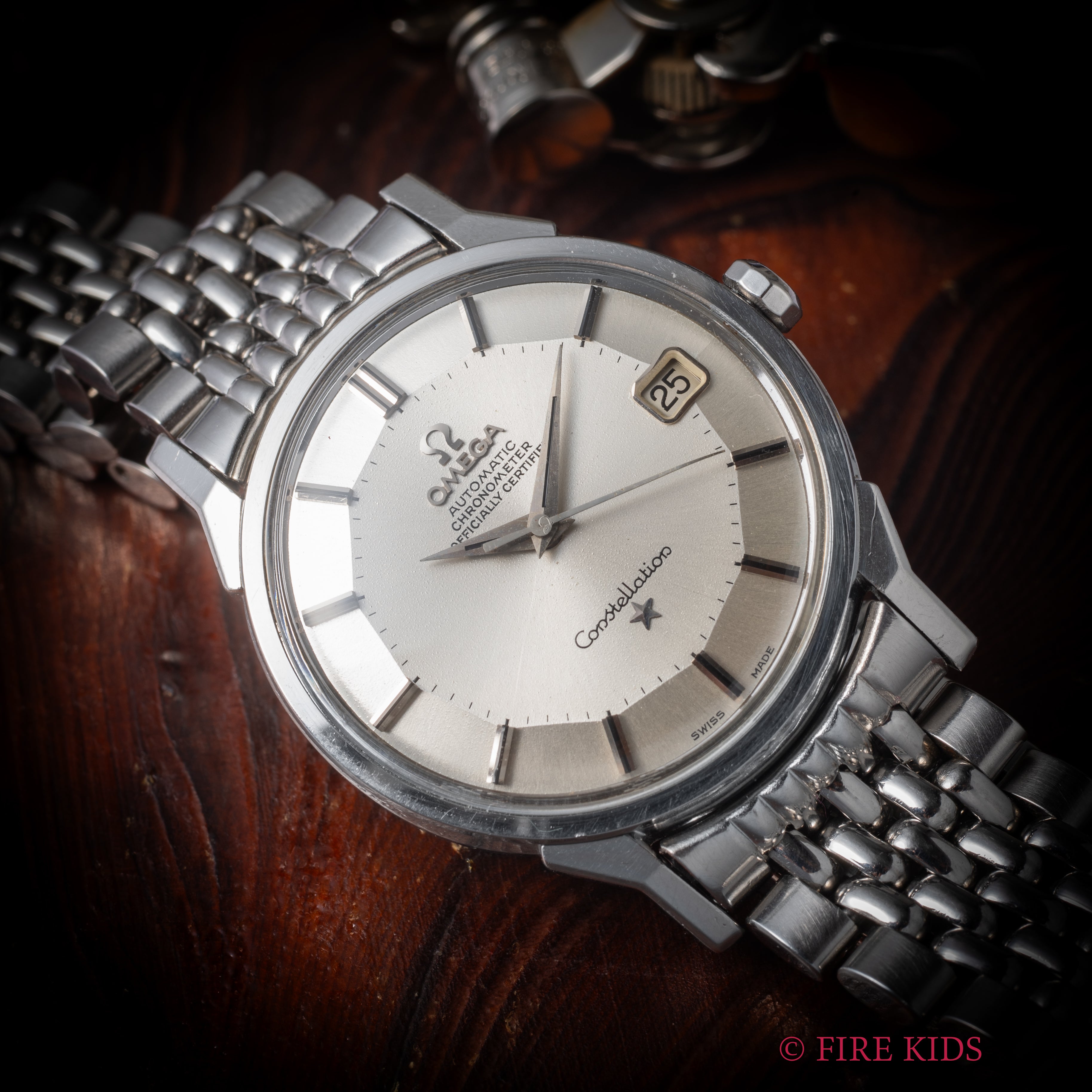 オメガ コンステレーション12角 1966年製  Ref.168.005 Cal.564 自動巻クロノメーター パイパンダイヤル