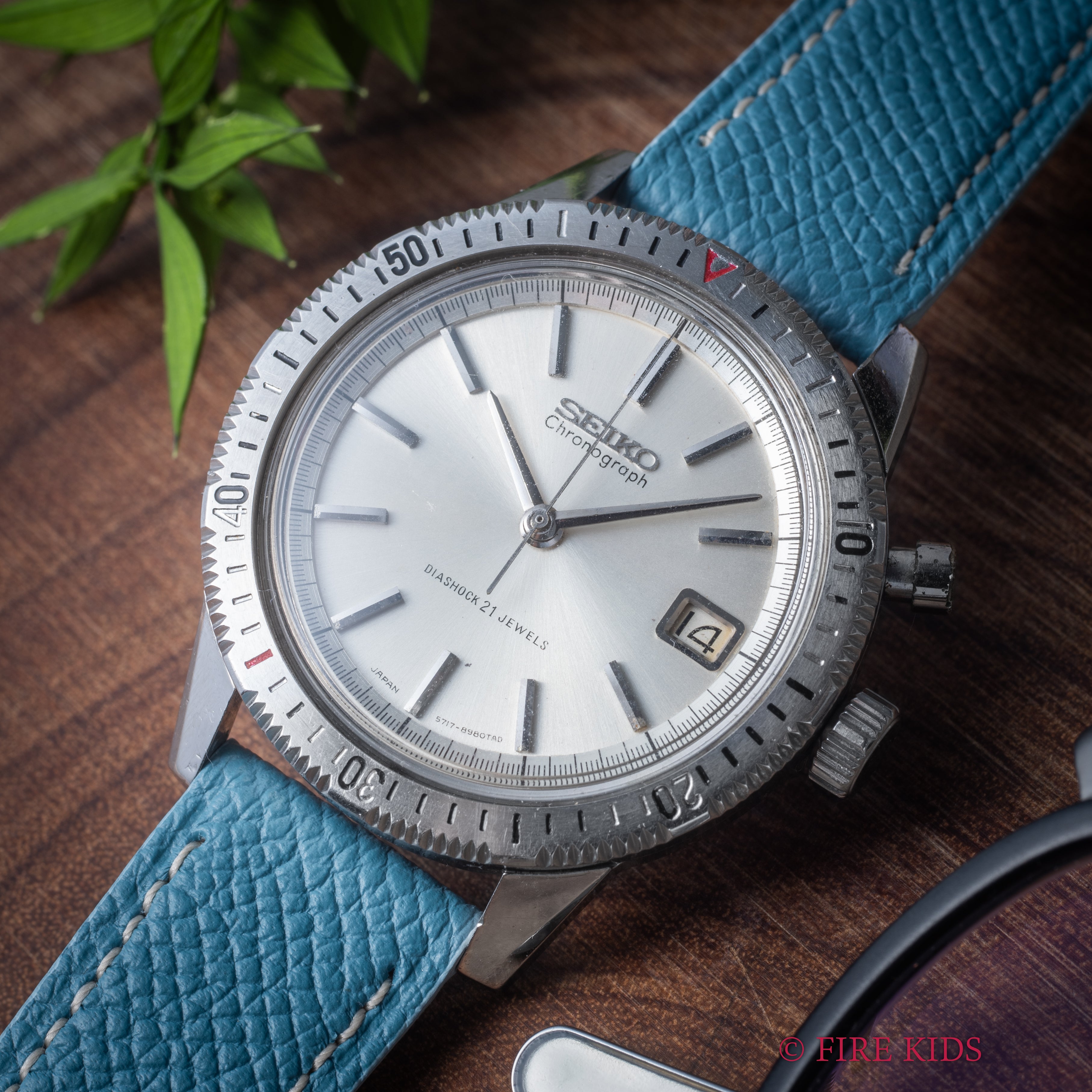 セイコー ワンプッシュクロノ 1964年製 Ref.5717-8990 手巻き カレンダー付き ステンレスベゼル