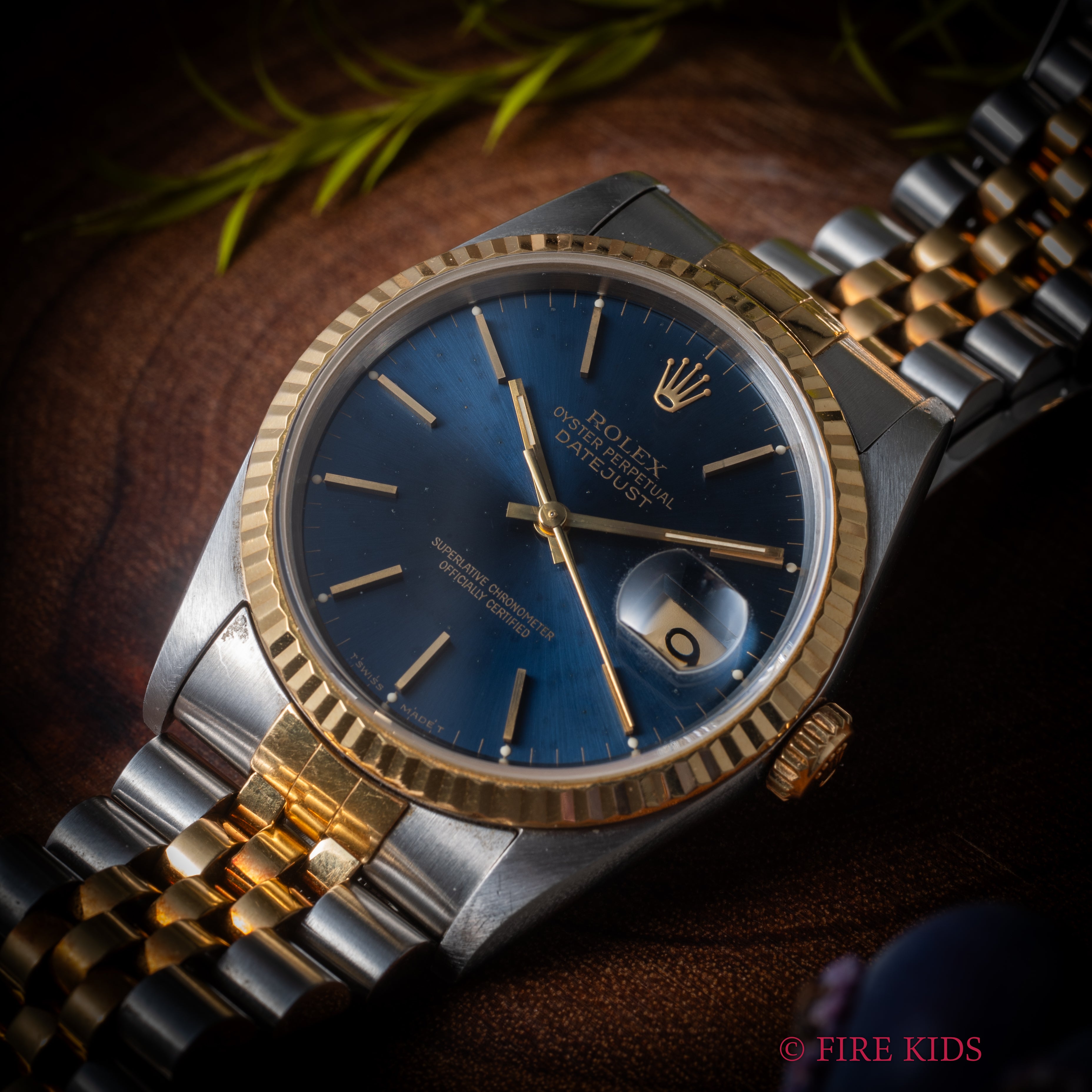 ロレックス 1993年製 デイトジャストコンビ ブルーダイヤル Ref.16233 箱、ギャラ付