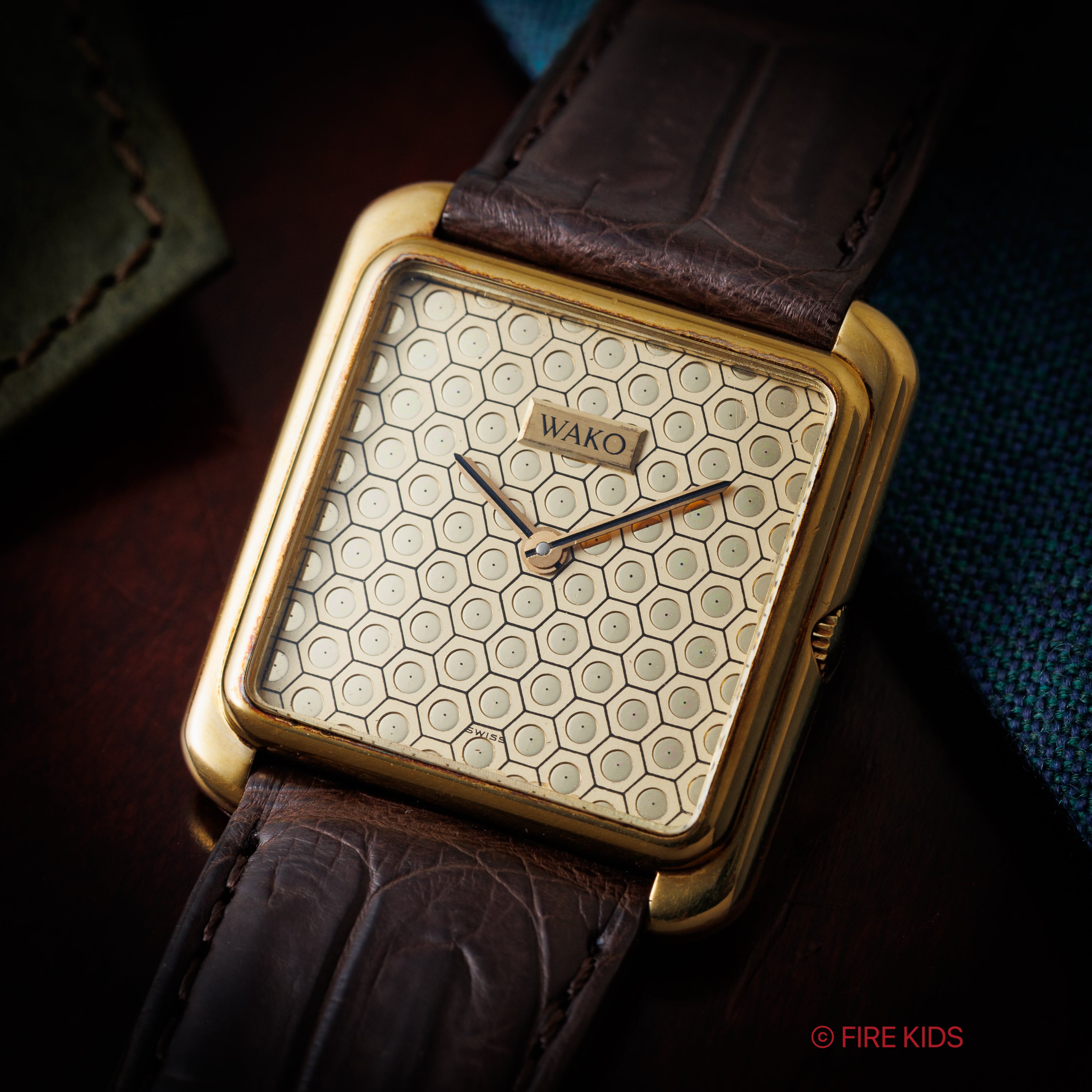 和光 18金無垢レクタンギュラーケース 1980年代製 手巻 スイスEBEL社製ムーブメント エンボスダイヤル