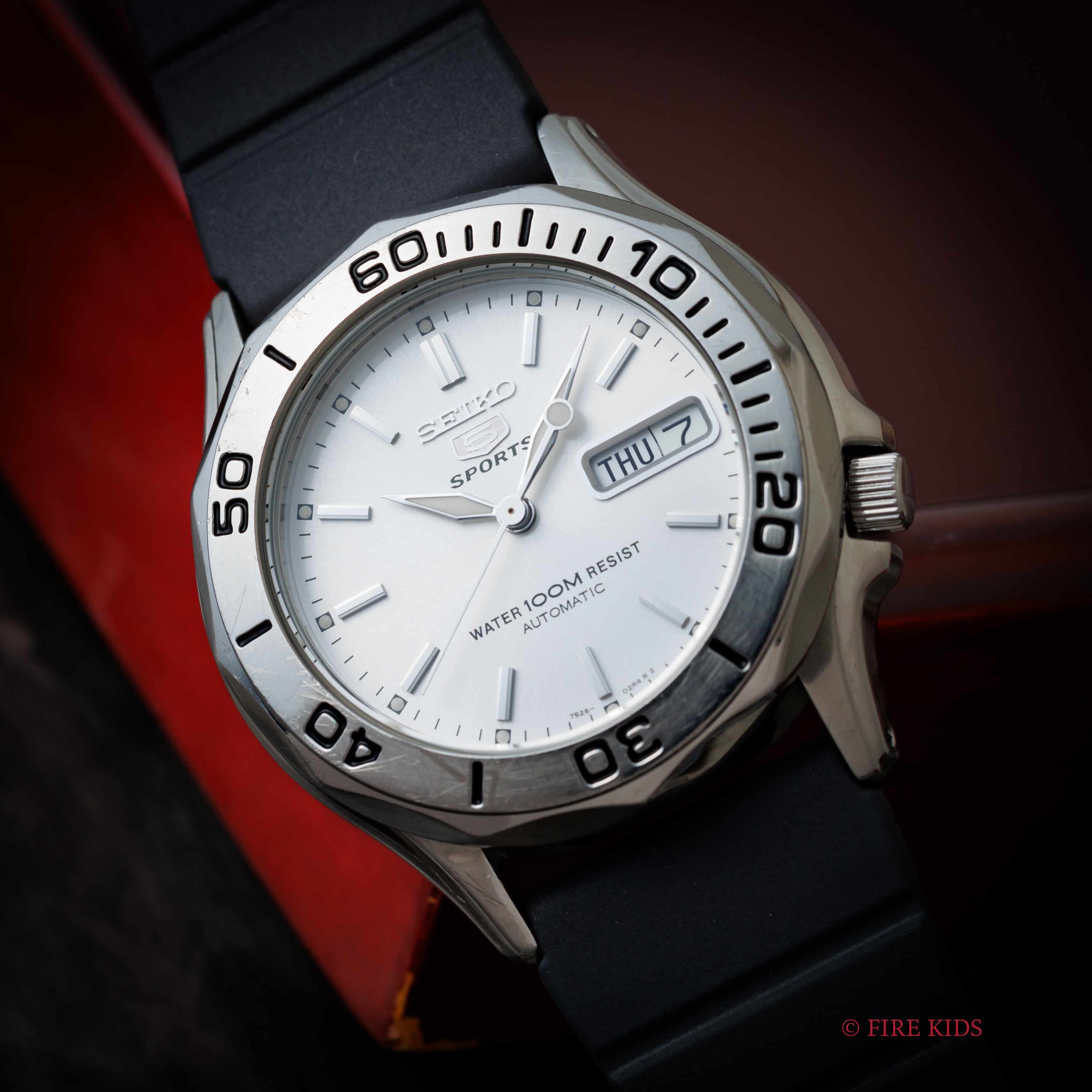 セイコー 5スポーツ 100ｍ防水 ダイバーズタイプ Ref.7S26-01G0 2005年製 裏スケルトン