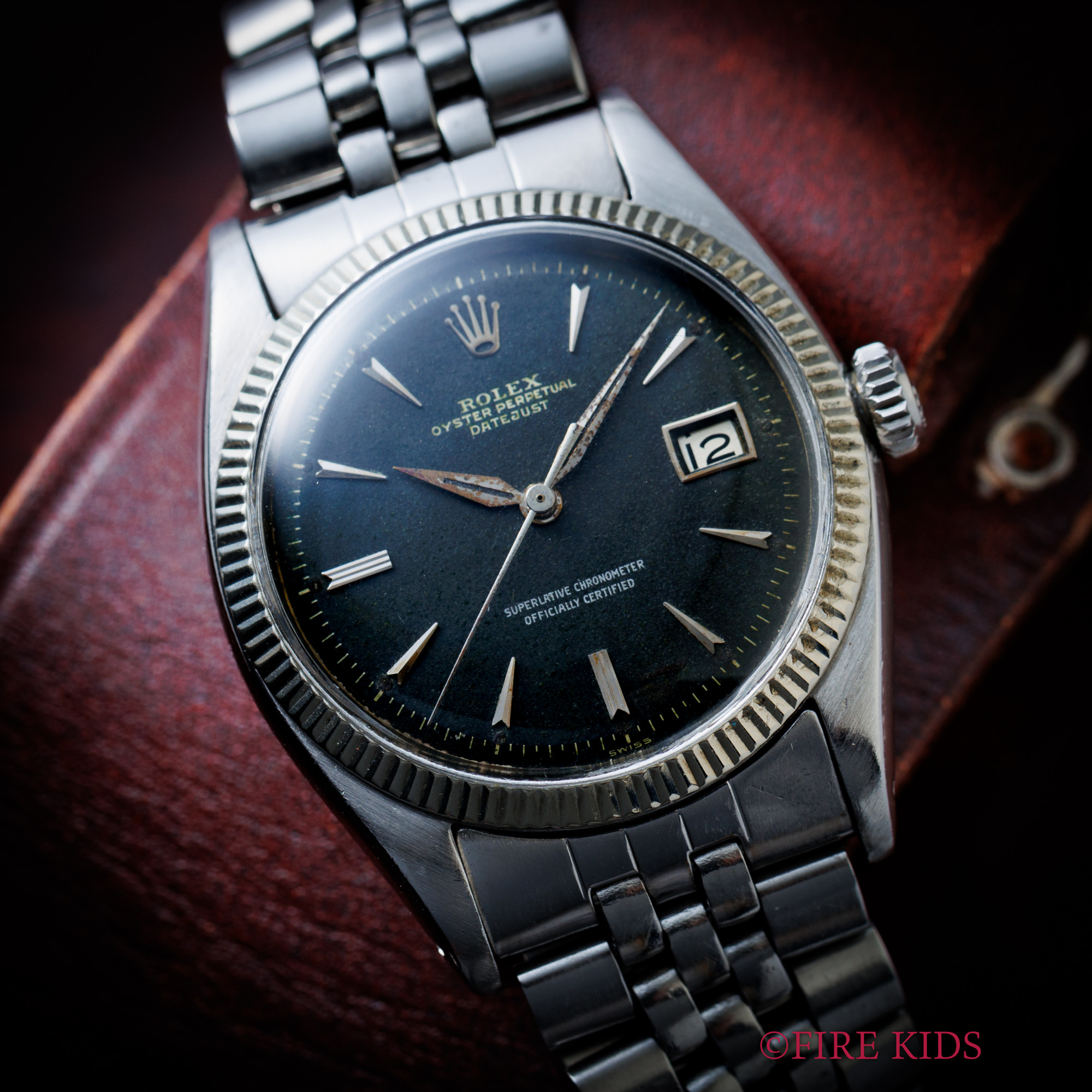 ロレックス デイトジャスト 1958年製 ブラックギルトダイアル アルファハンド 楔インデックス USジュビリーブレス付き Ref.6605 Cal.1030