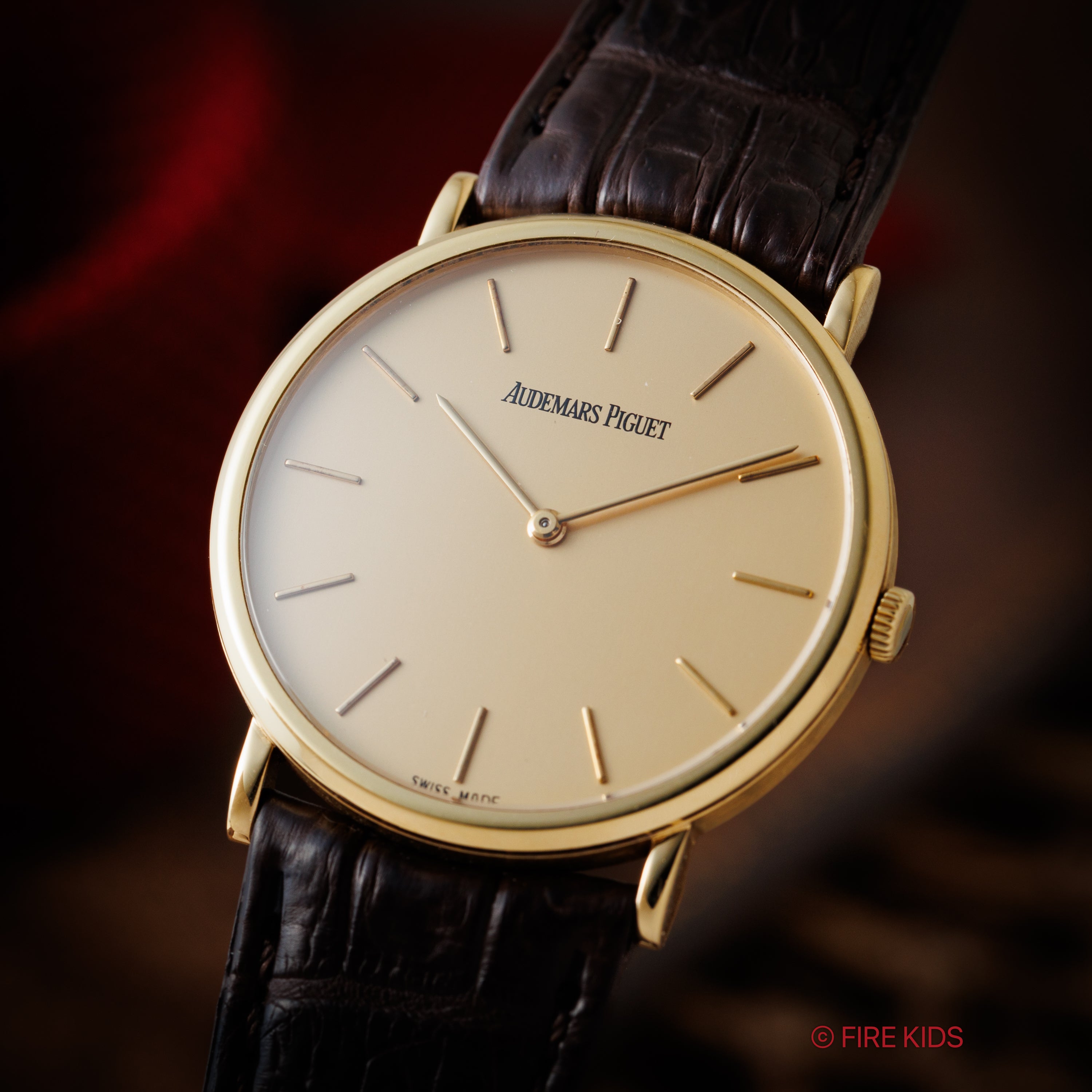 オーデマ・ピゲ 18金無垢イエローゴールド エクストラフラット 1990年代製 手巻 Cal.2080 18KYG純正尾錠付き