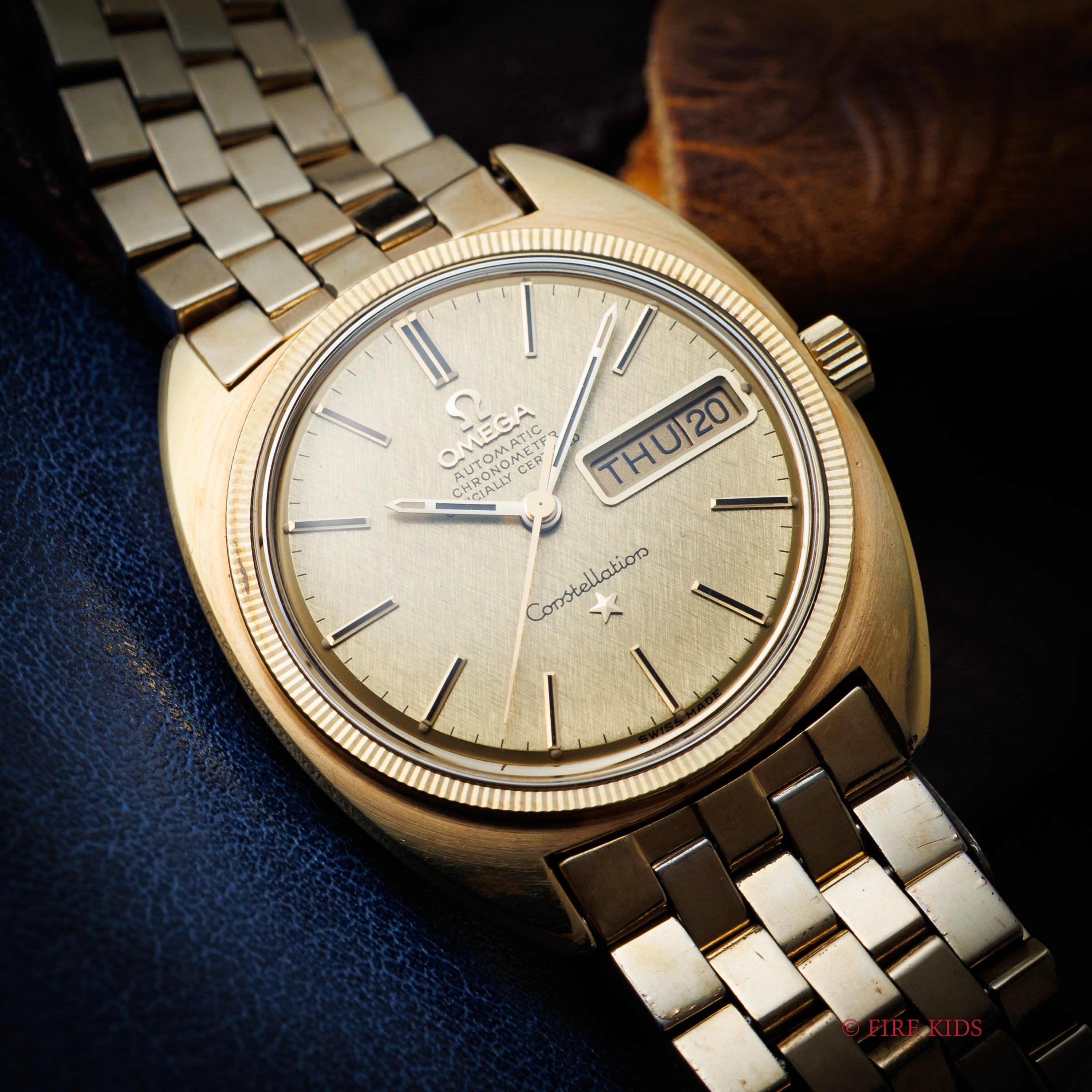 オメガ コンステレーション ジェンタ前期型 トップゴールドケース 1969年製 自動巻クロノメーターリネンダイヤル Ref.168.029 純正ブレス