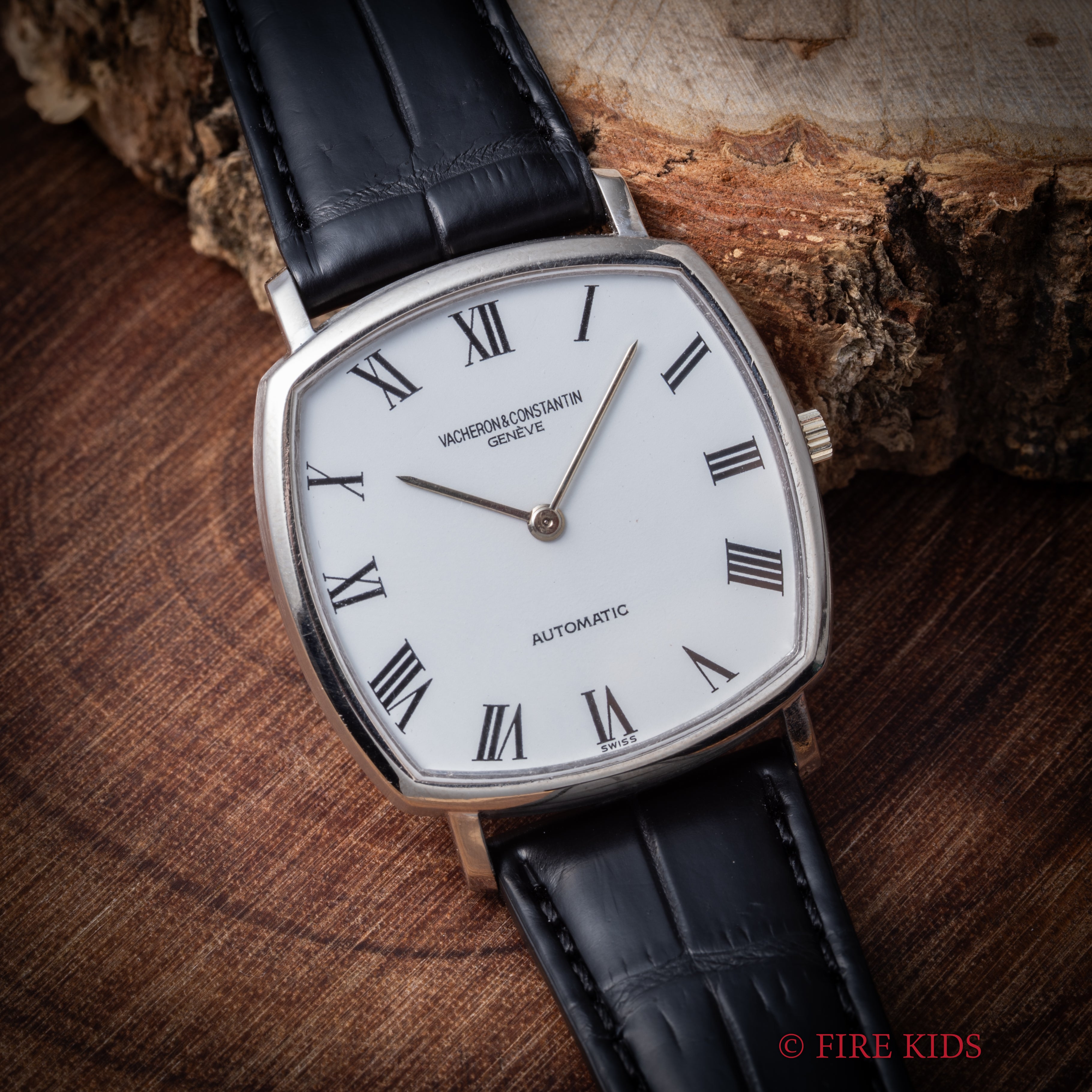 ヴァシュロン・コンスタンタン スクエアケース 1970年代製 18金無垢ホワイトゴールド 自動巻 Cal.1120