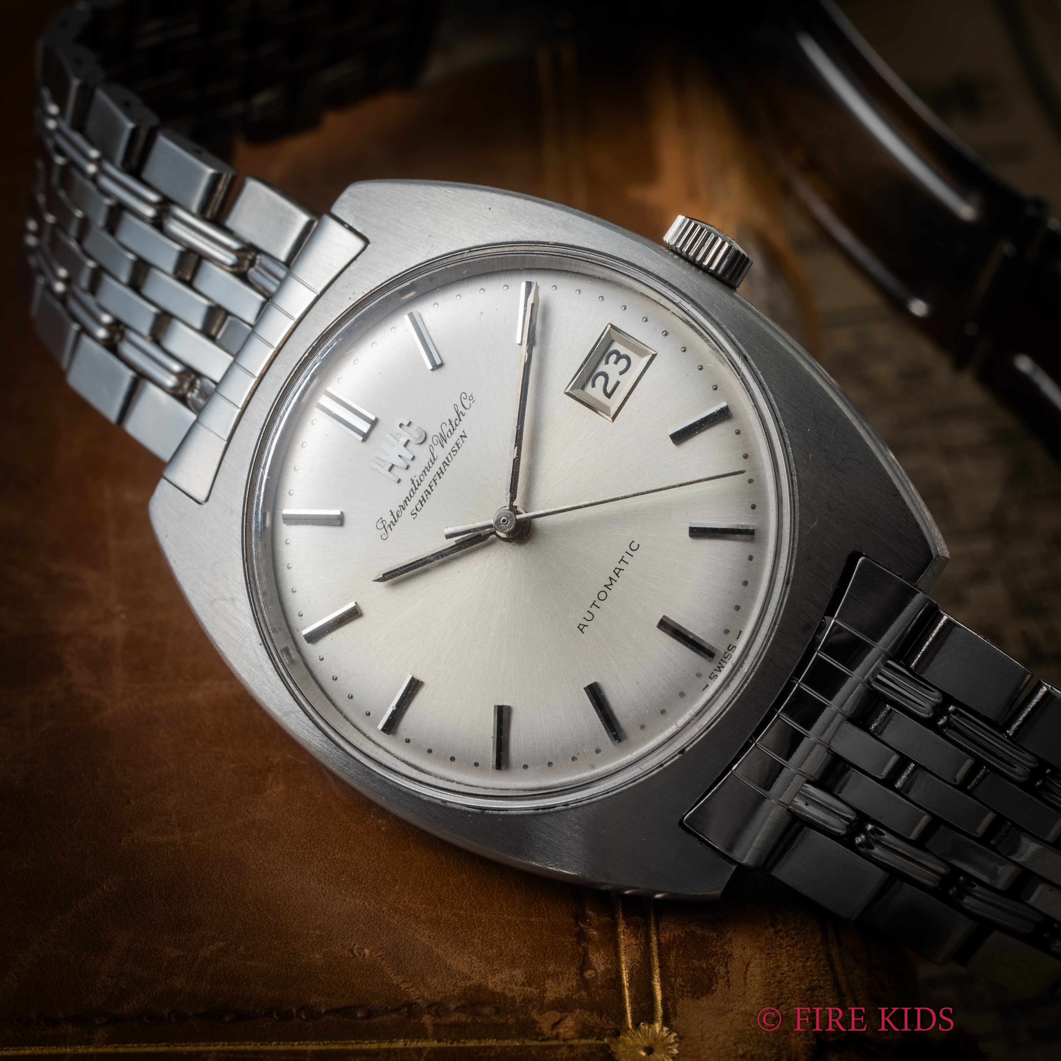 IWC 1971年製 オートマチック 純正ゲイフレアーブレス付き Cal.8541B