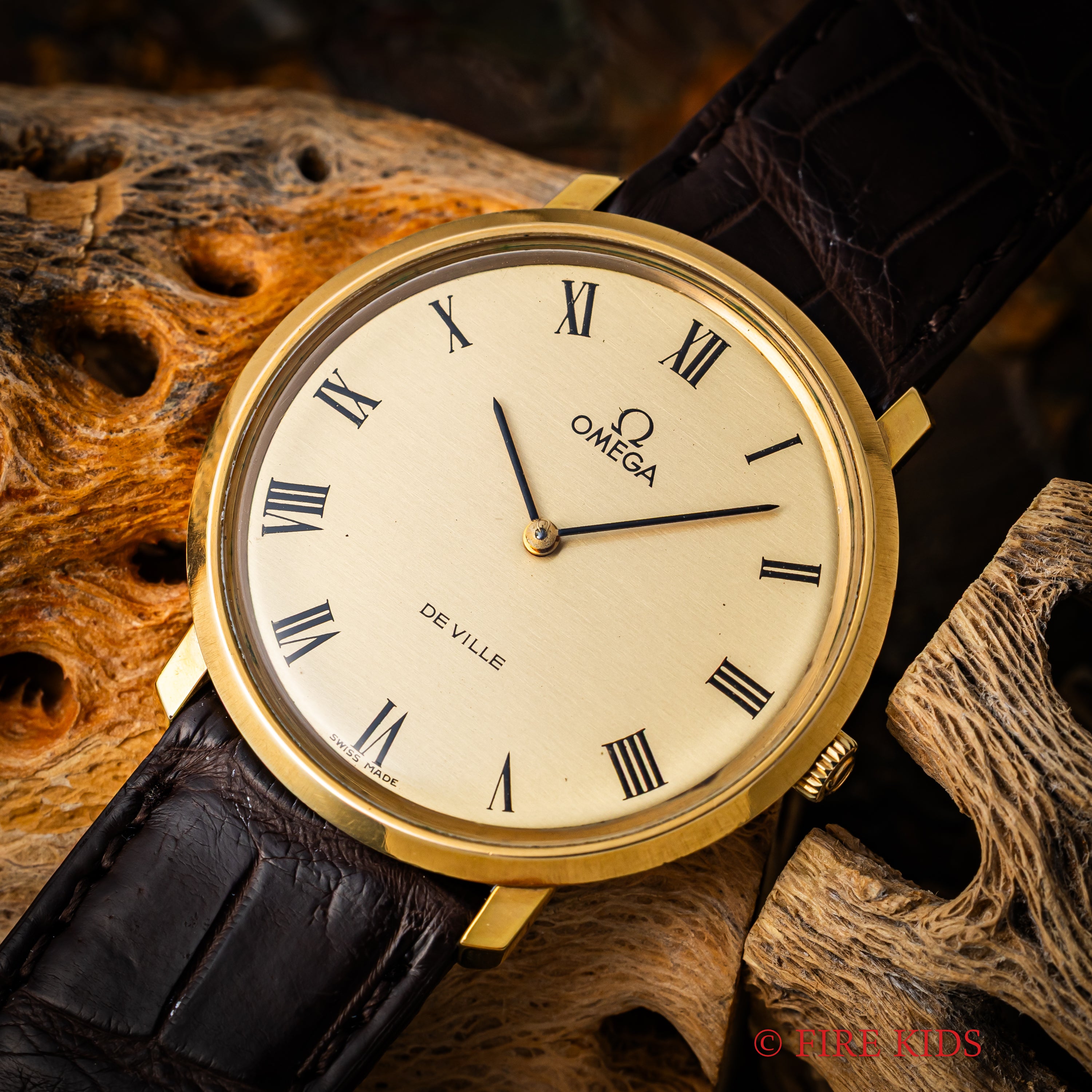 オメガ デ・ヴィル ローマンダイヤル 金張りラウンドケース 1969年製 Ref.111.077