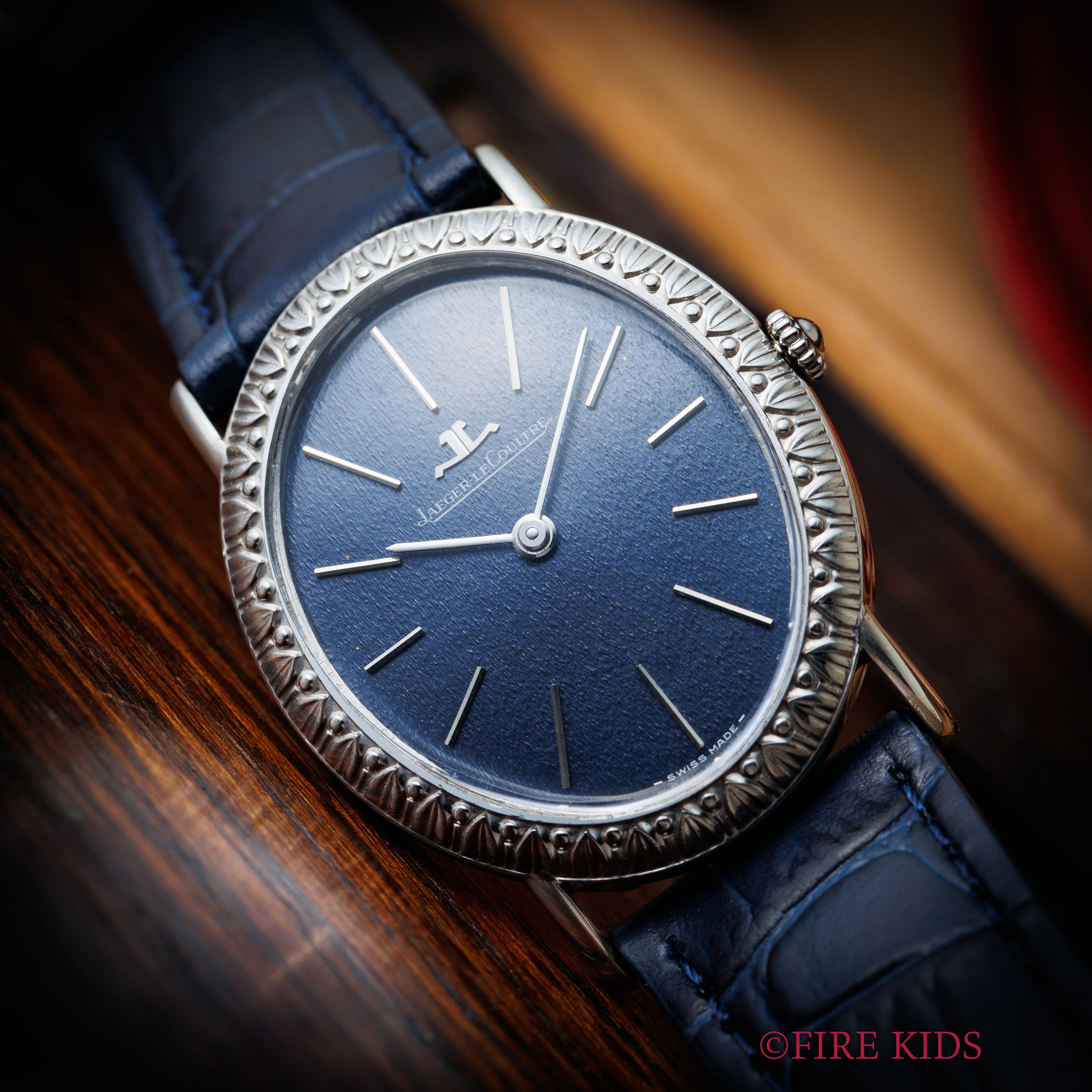 ジャガールクルト 1970年代製 ボーグ 銀無垢ケース ブルーモザイクダイヤル 手巻き 箱、ギャラ、タグ付き