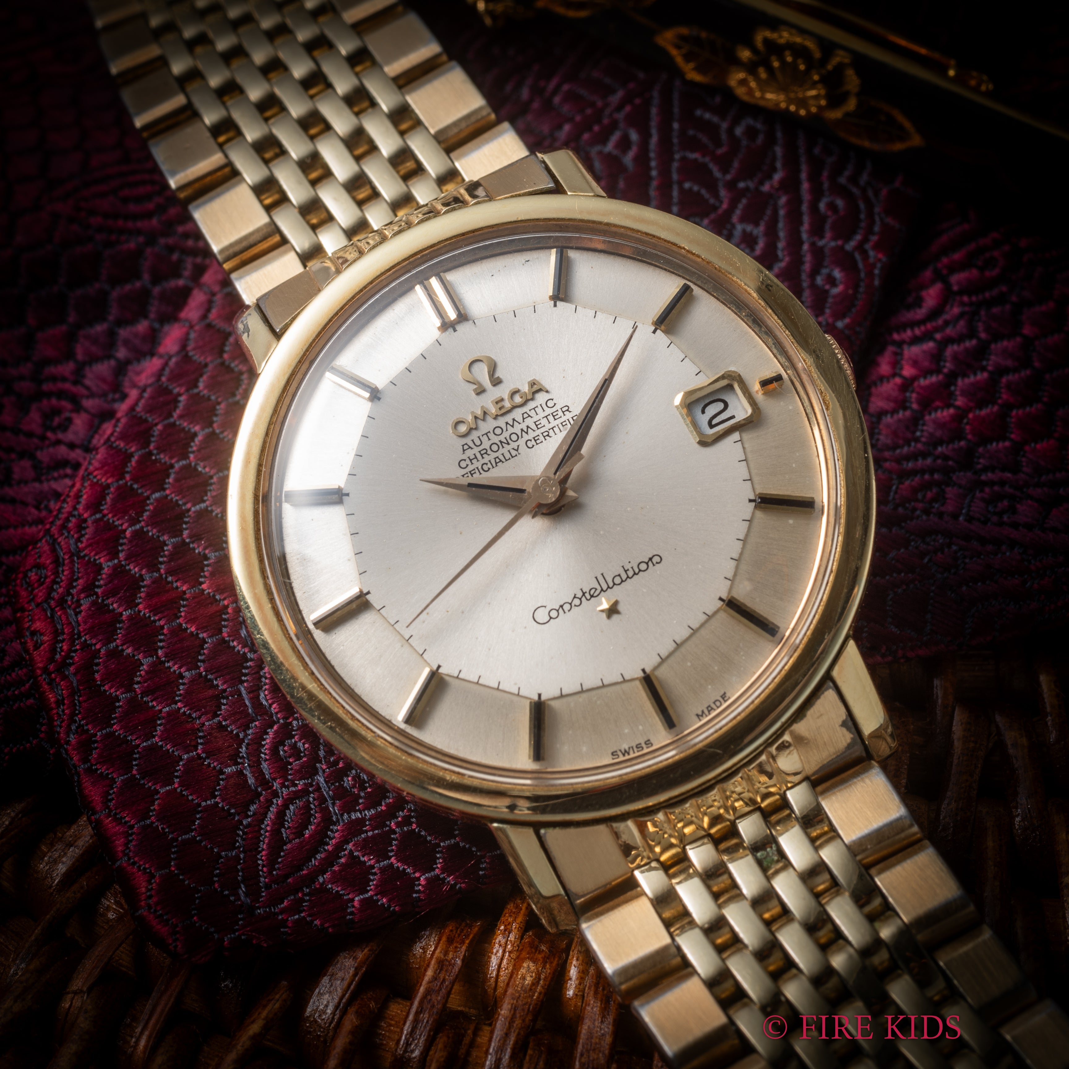 オメガ コンステレーション 12角 1966年製 自動巻クロノメーター Cal.561 トップゴールド 純正ブレス