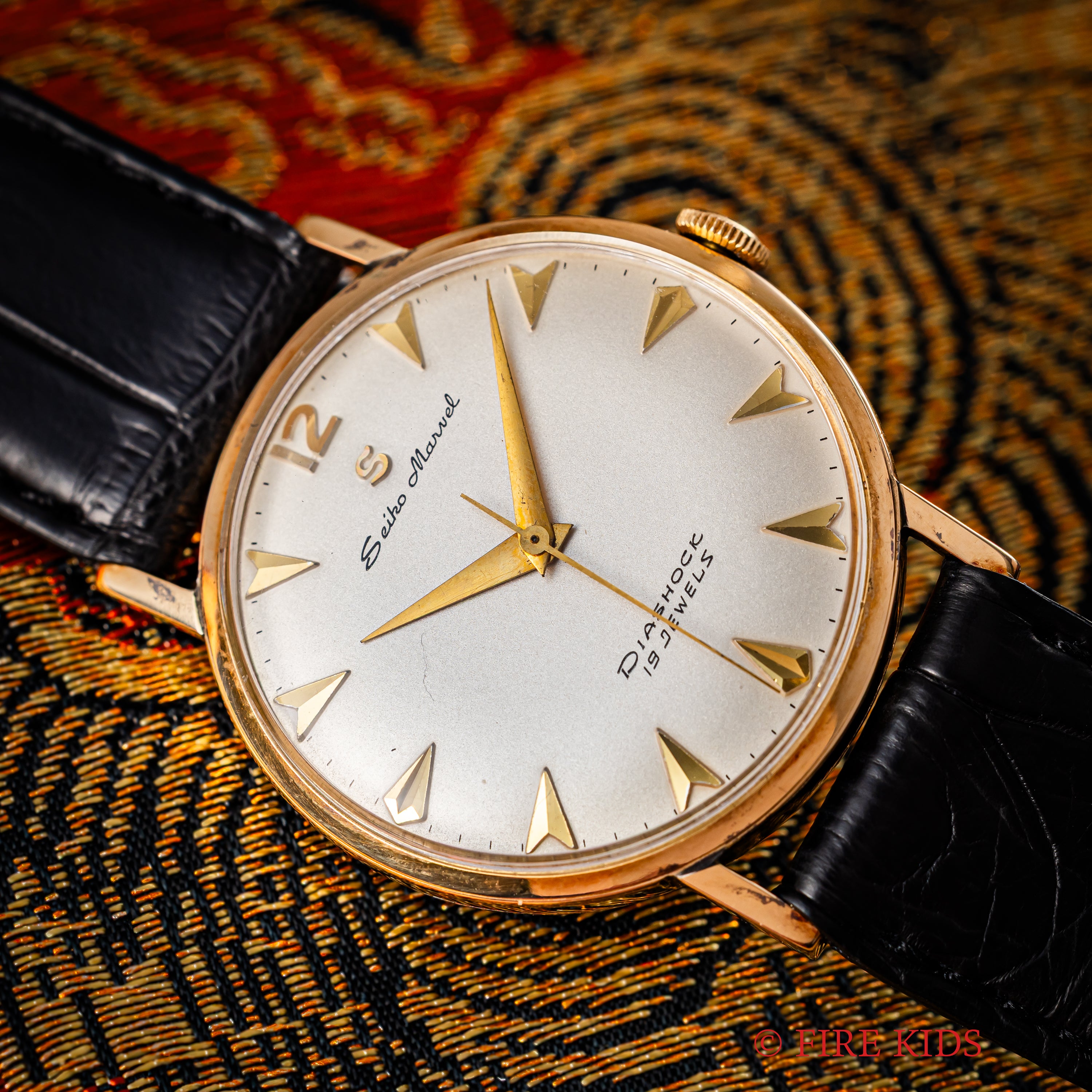 セイコー マーベル 18金イエローゴールド 1961年製 19石手巻き 純正尾錠付き