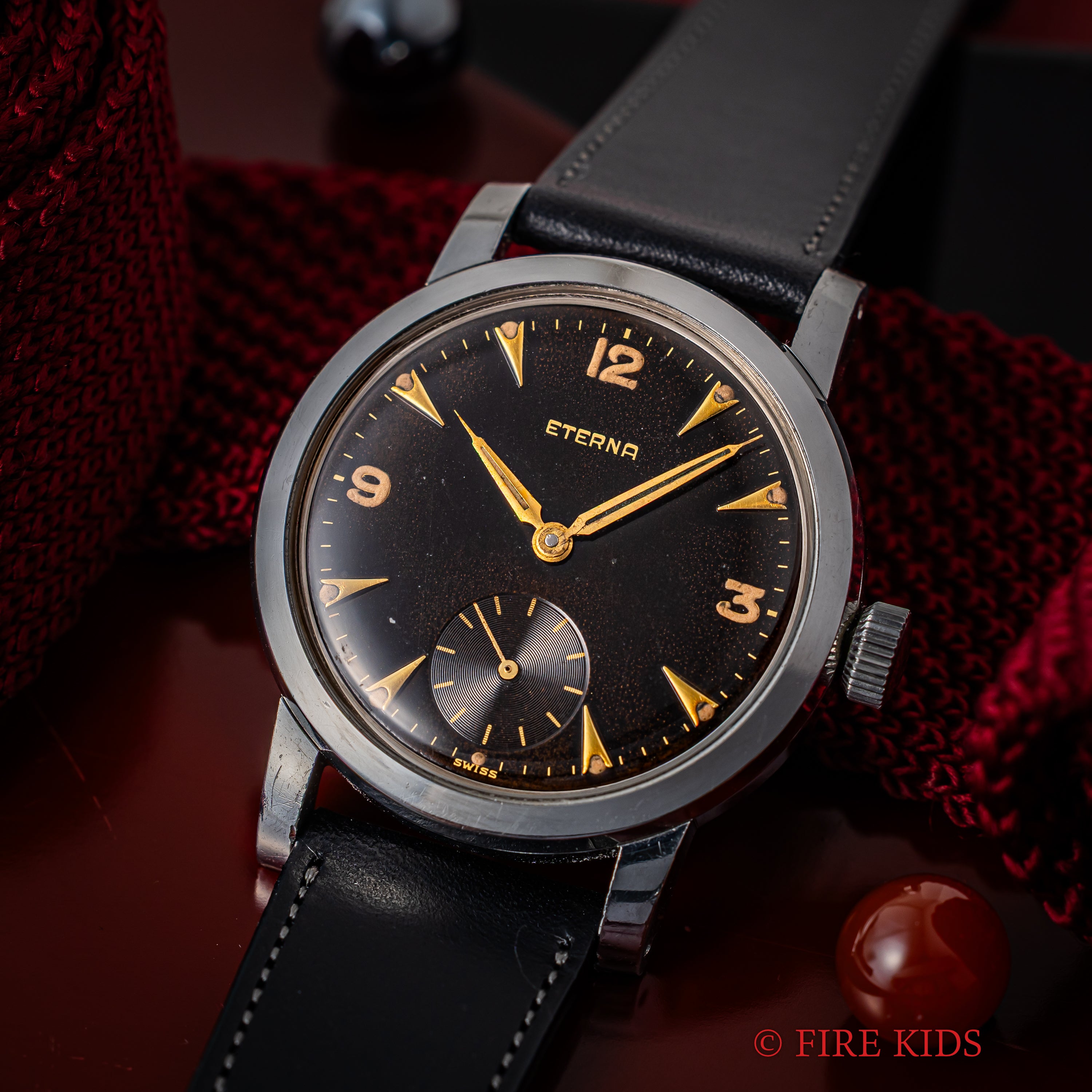 エテルナ 36㎜ビッグケース 1940年代製 ギルトダイヤル 耐震装置付き手巻 Cal.852U