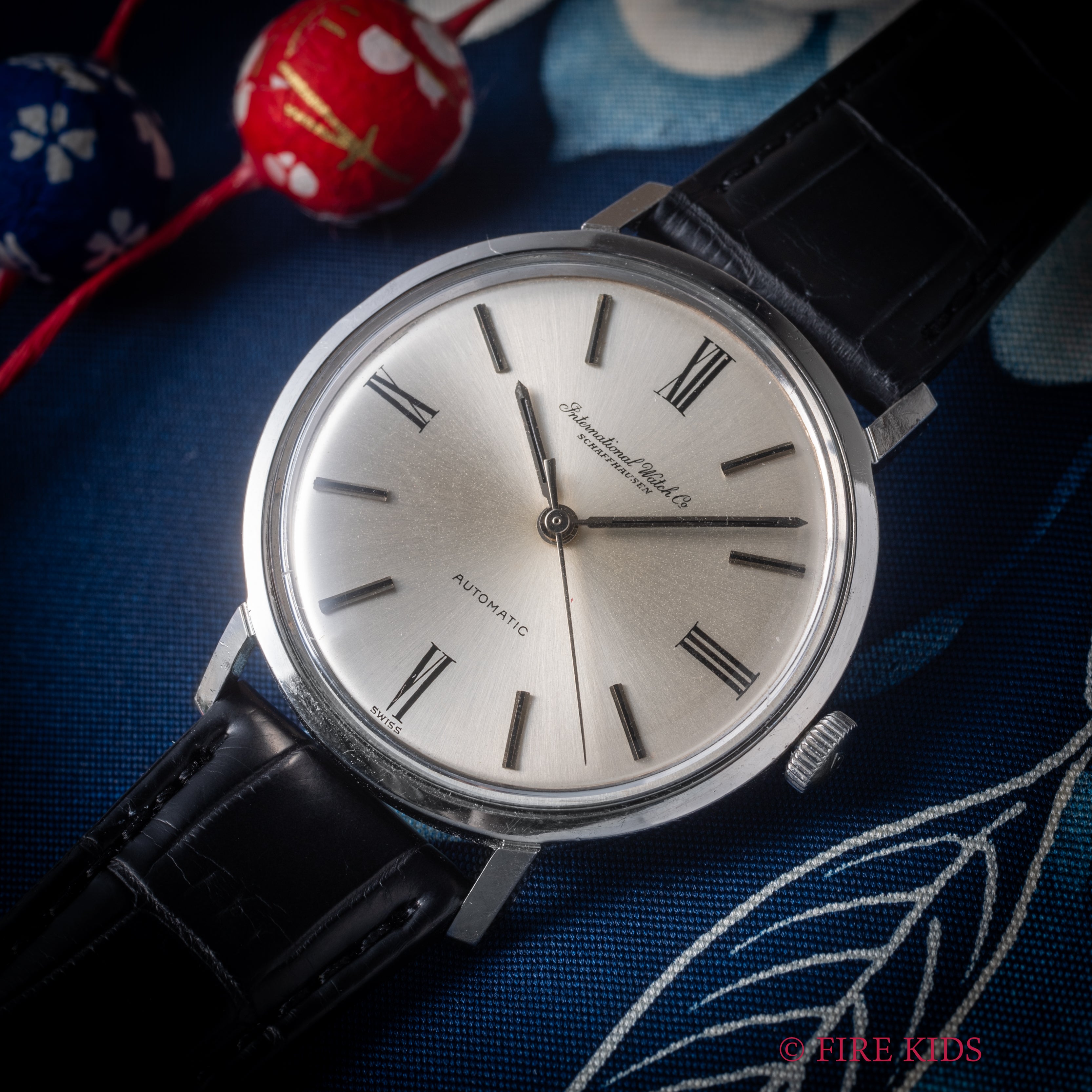 IWC 1964年製 ラウンドケース ペラトン式自動巻き Cal.854 飛びローマンダイヤル Ref.818A