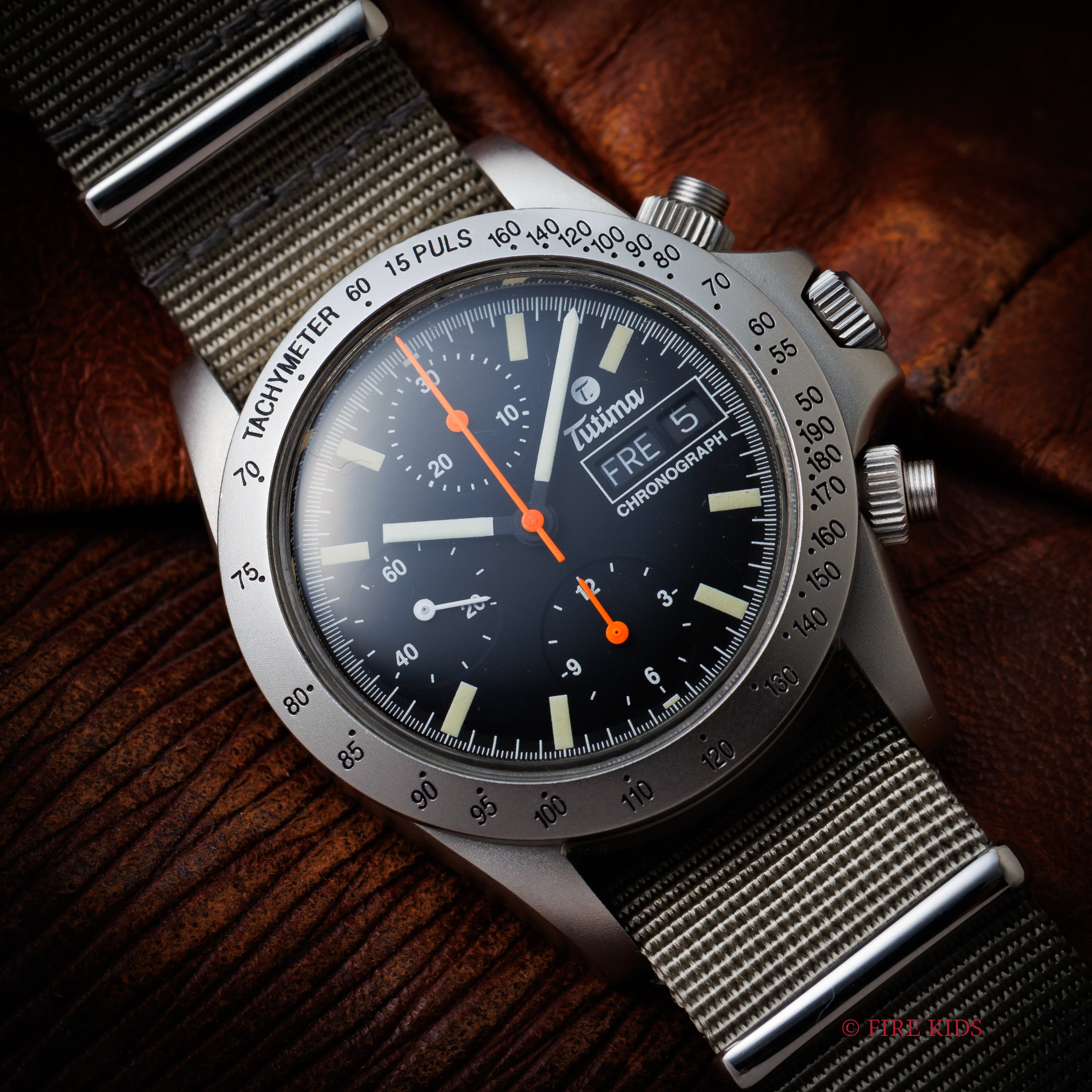 チュチマ 自動巻クロノグラフ 1990年代製 ドイツ製 ドイツ語曜日表記 Cal.7750 ねじ込みリューズ、プッシャー