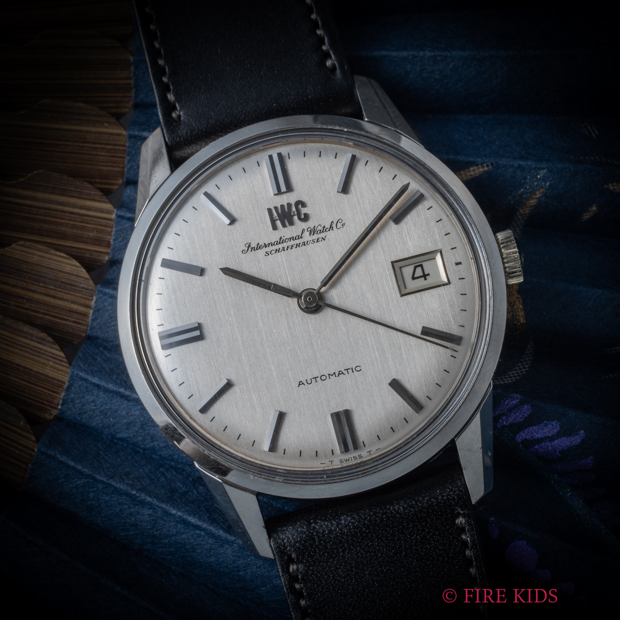 IWC ラウンドケース Cal.8541 1969年製 ペラトン式自動巻き お魚リューズ 防水スナップ