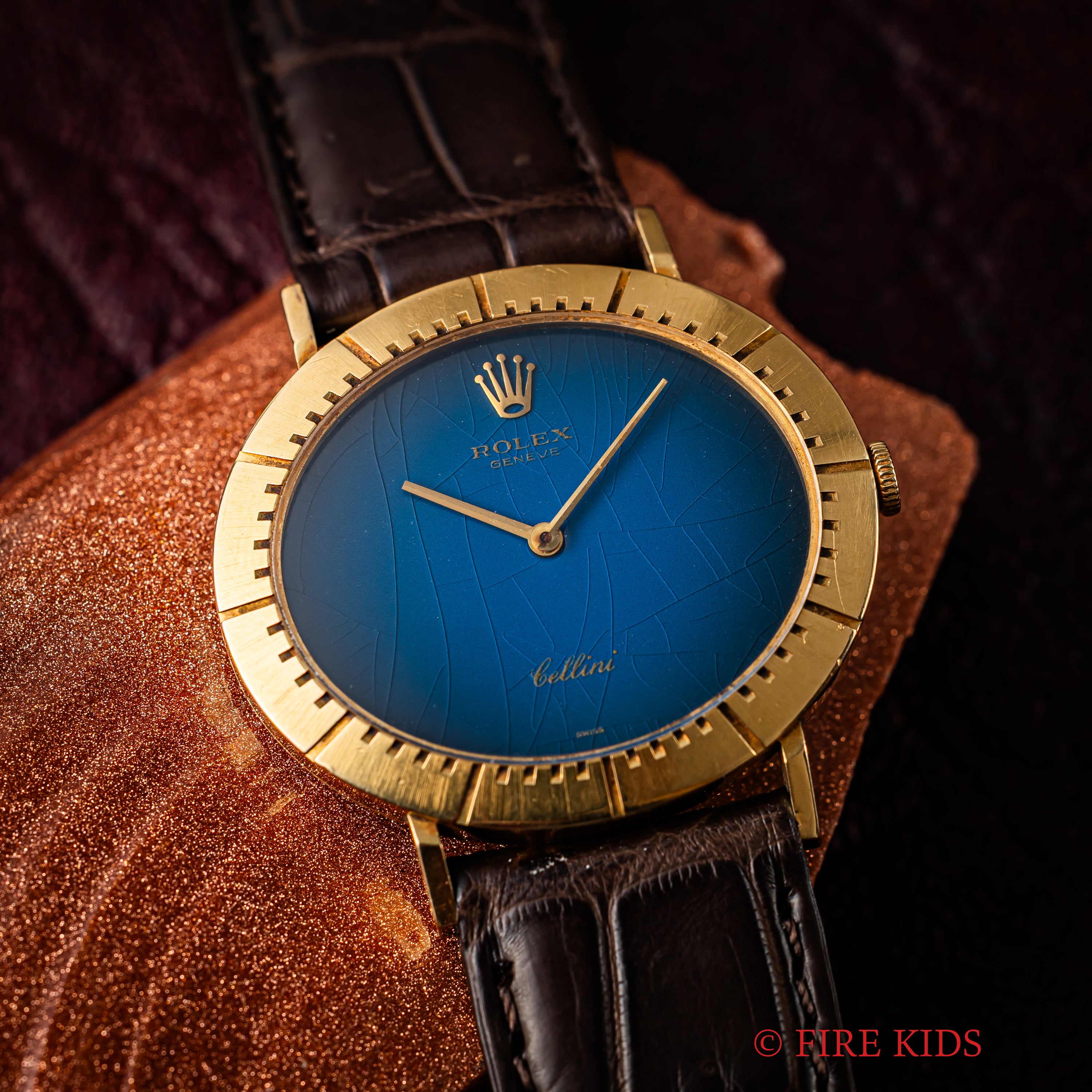 ロレックス チェリーニ 18金無垢イエローゴールド 1973年製 オーバル型 ブルーグラデーション 手巻き Ref.4083