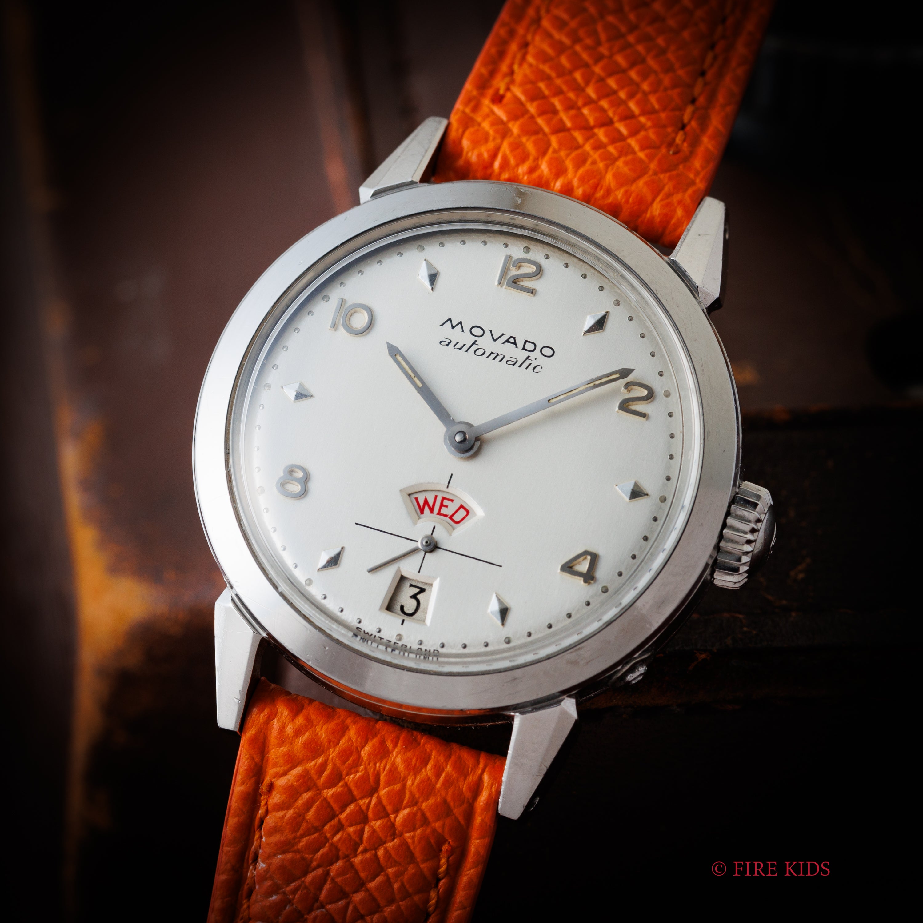 モバード カレンドラックス 1950年代製 バンパー式デイデイト自動巻 FBケース 飛びアラビアダイヤル