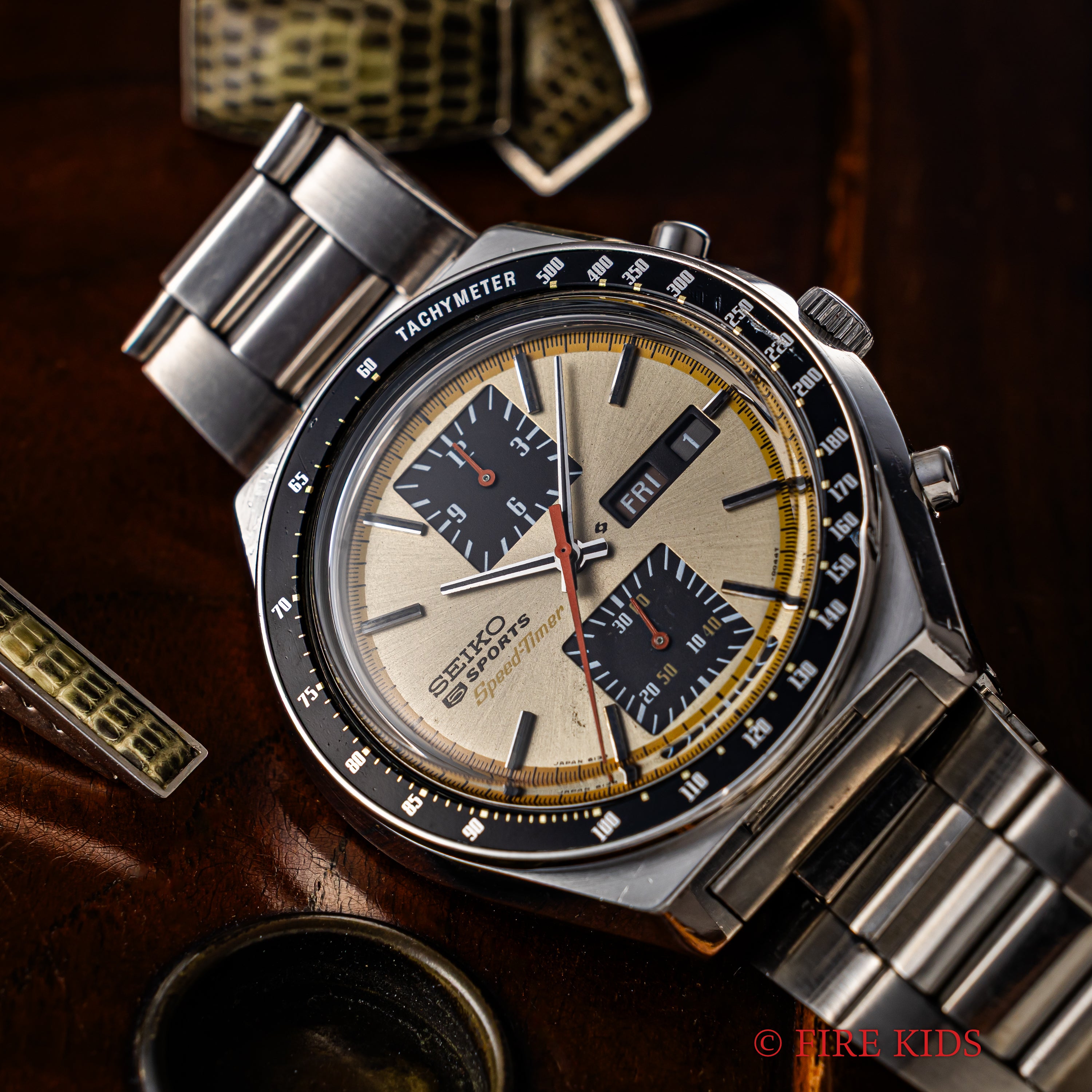 セイコー スピードタイマー 角目 1975年製 クロノグラフ Ref.6138-0030