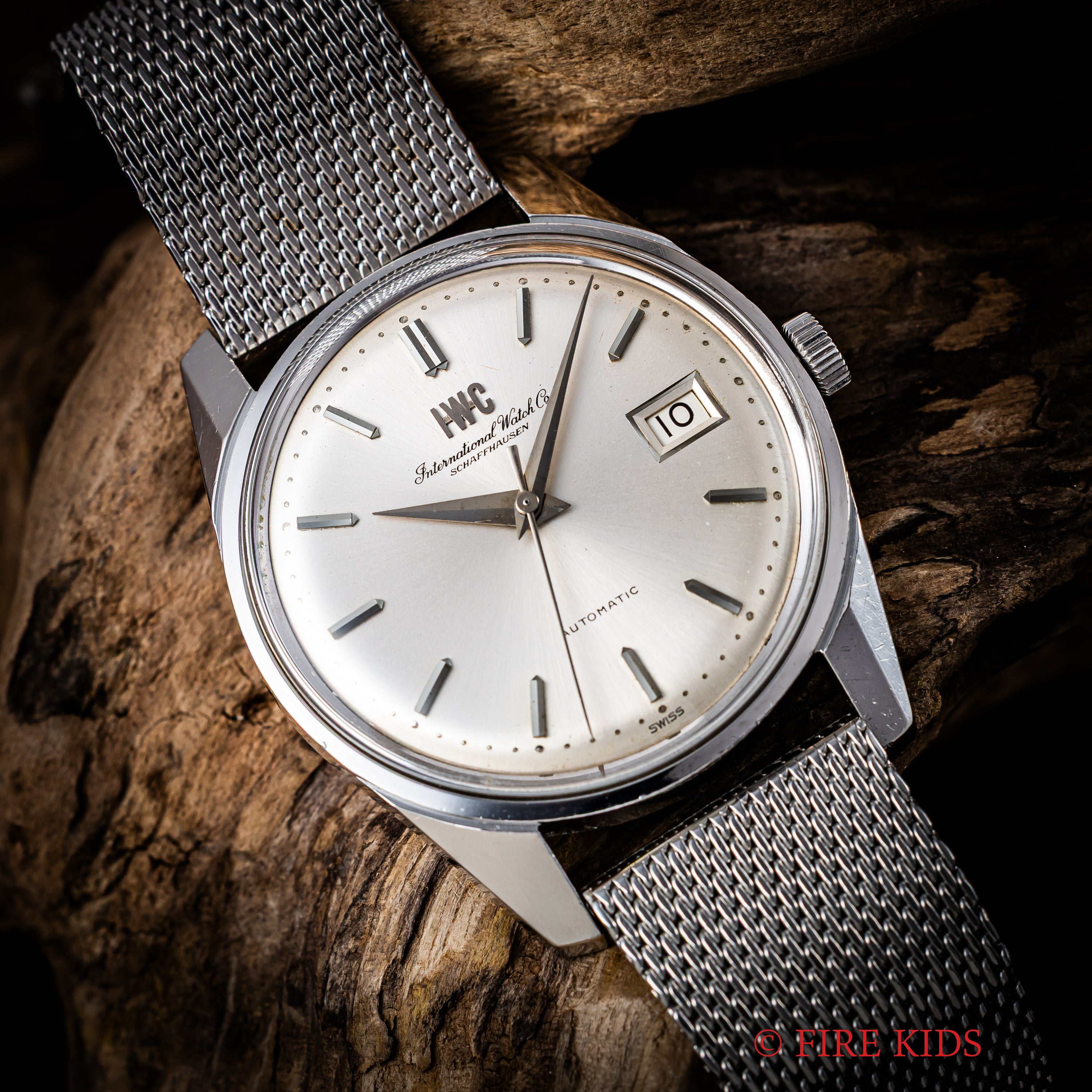 IWC ラウンドケース 1972年製 Ref.820AD ペラトン式自動巻き Cal.8541B 純正メッシュブレス