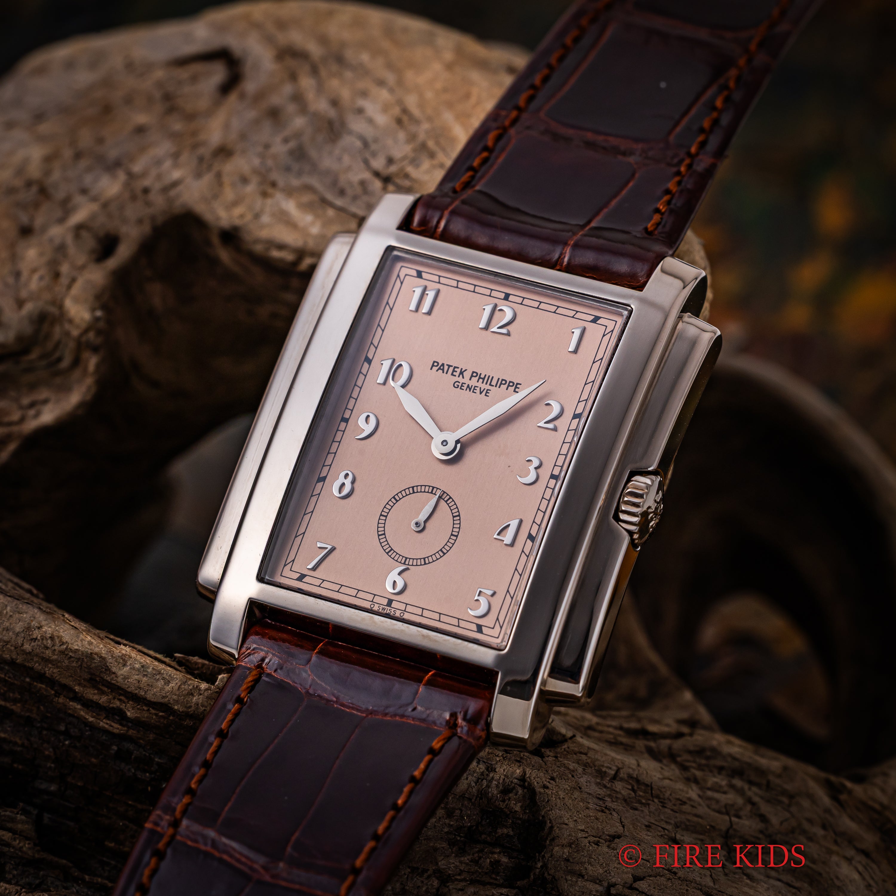 パテック・フィリップ ゴンドーロ 2000年代製 18金無垢ホワイトゴールド Ref.5024G-001 Cal.215  手巻き 箱、取扱説明書、冊子付