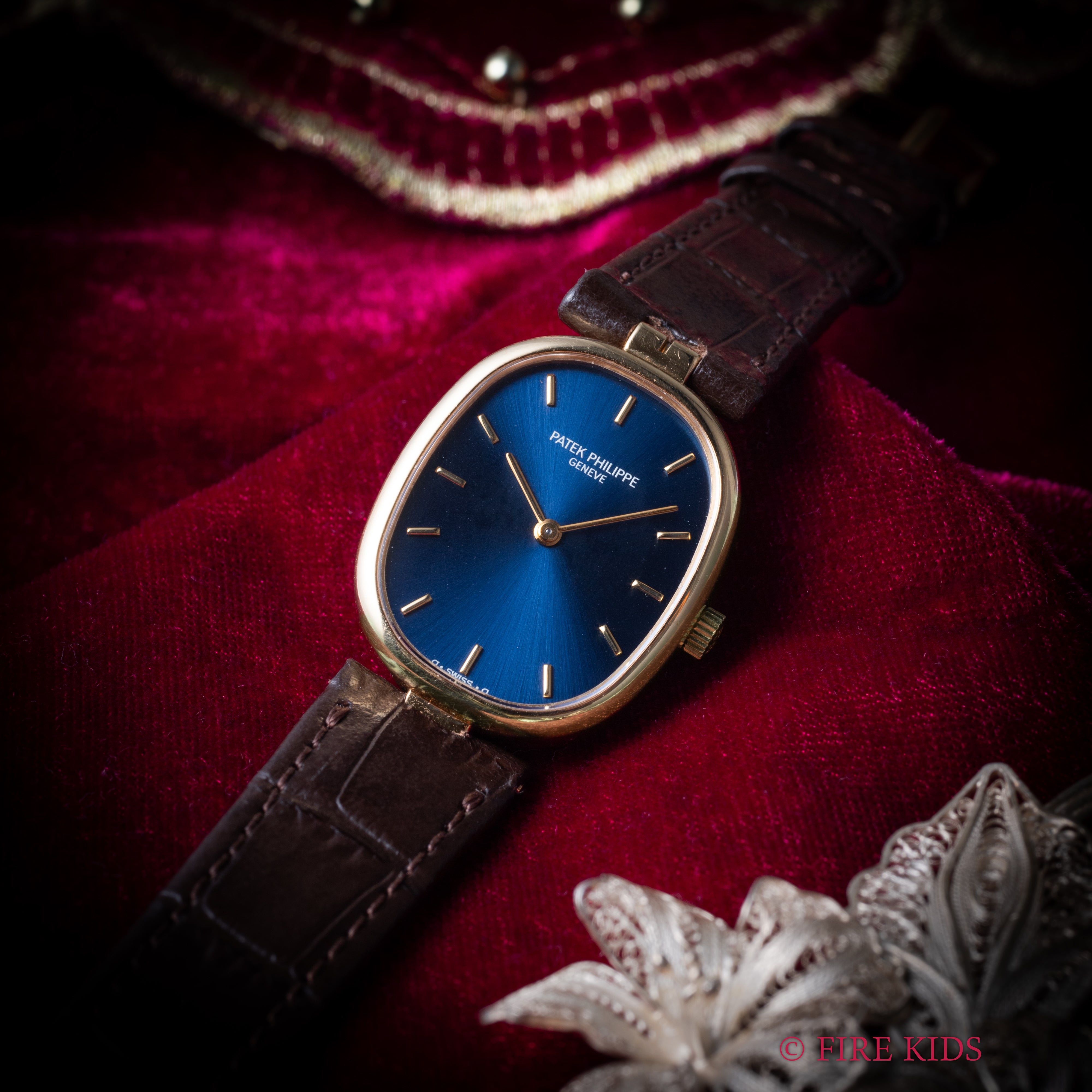 パテックフィリップ ゴールデンエリプス 1990年代 18金無垢 手巻き レディース