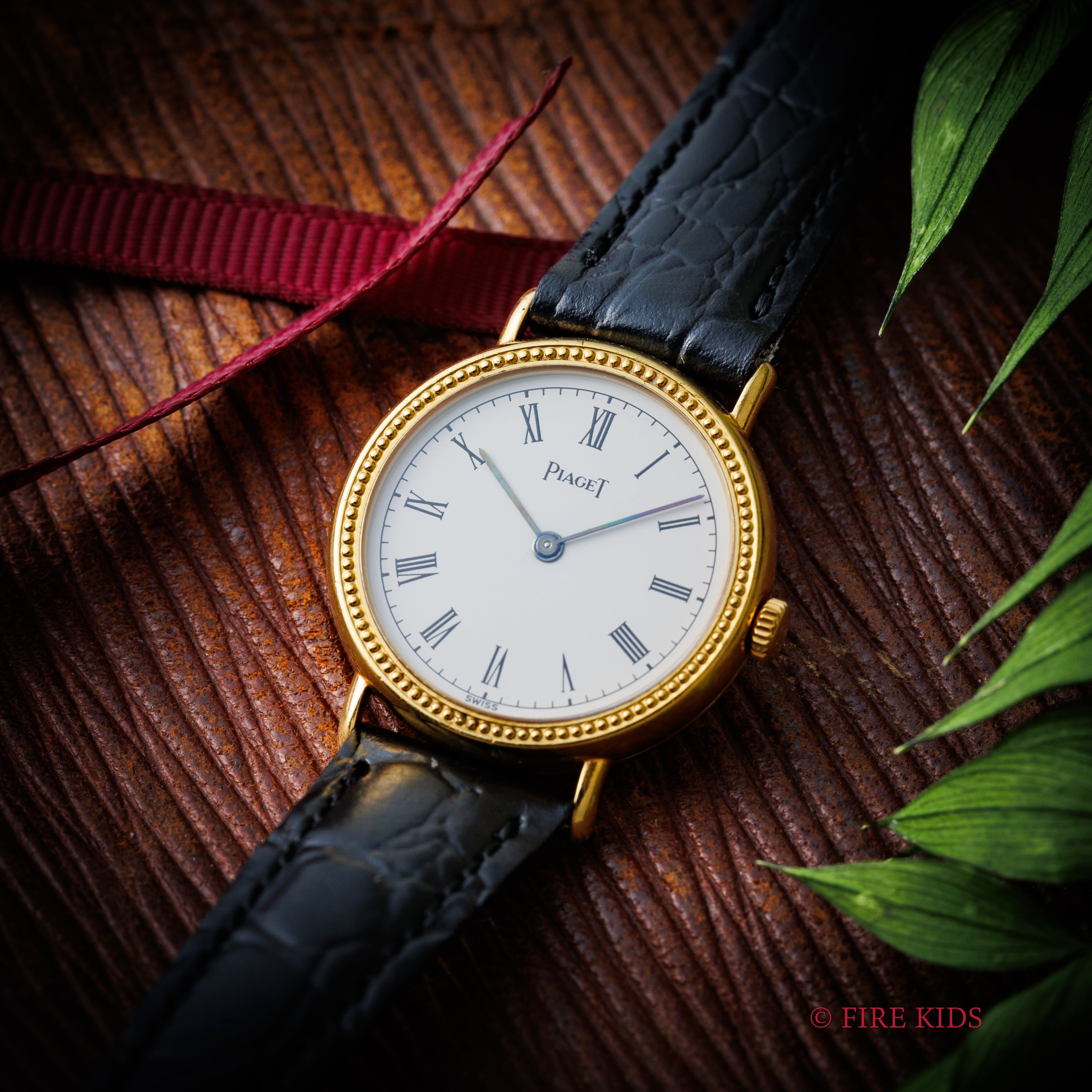 ピアジェ 1980年代製 18金無垢イエローゴールド ホワイトローマン 純正金無垢尾錠付き 手巻き