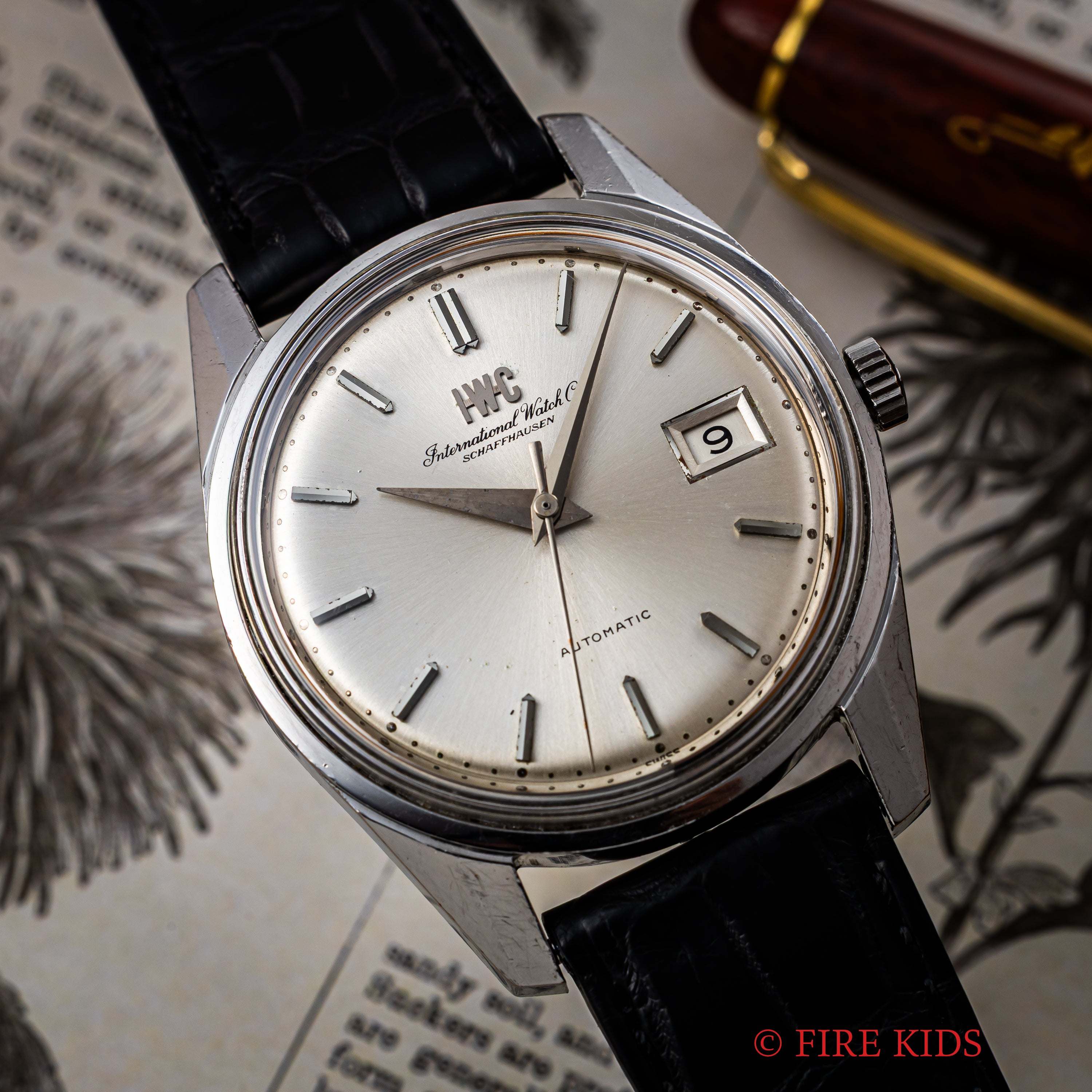 IWC ラウンドケース 1972年製 Ref.820AD ペラトン式自動巻き Cal.8541B