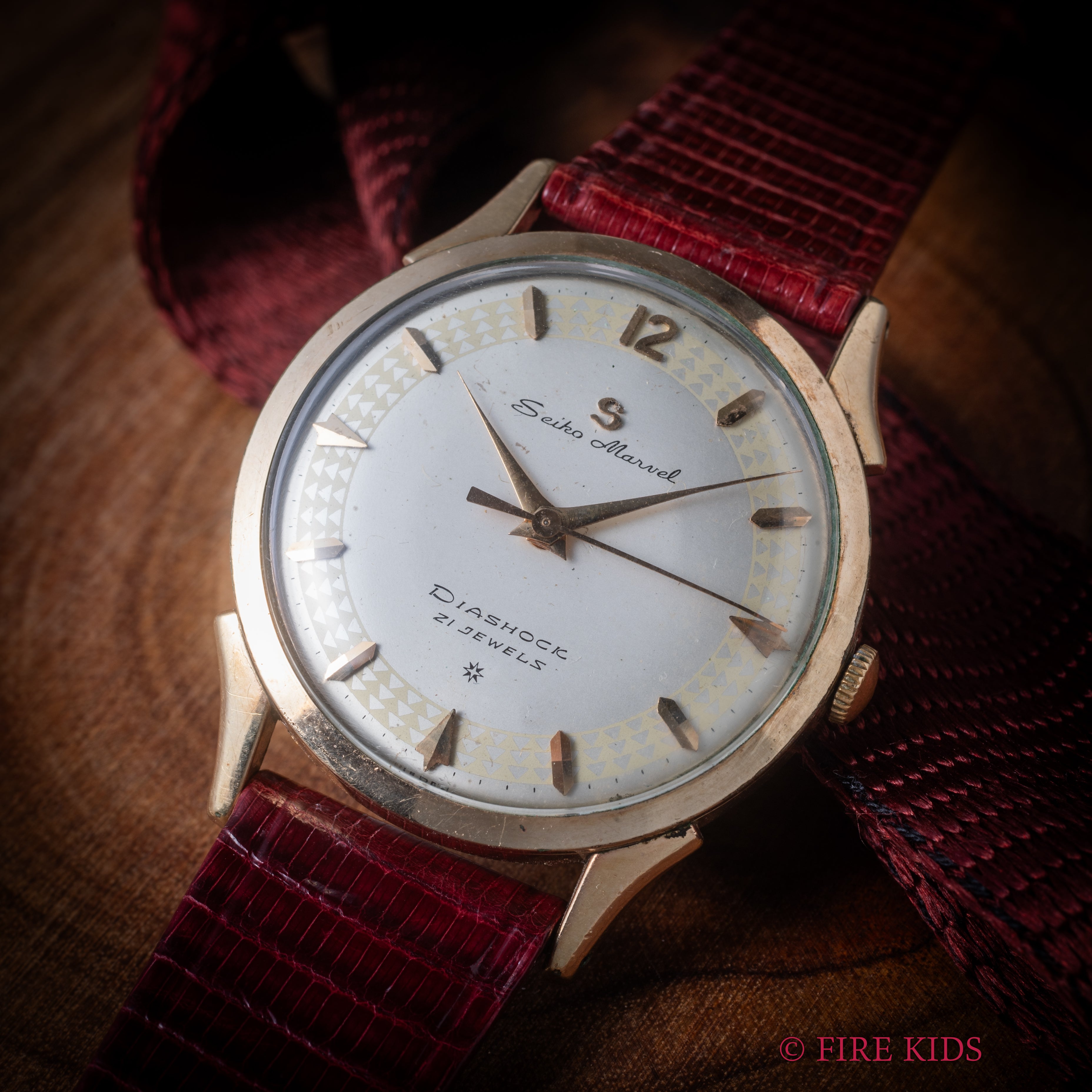 セイコー マーベル SDツートンダイヤル 1958年製 21石手巻 Ref.14052M 金張りケース