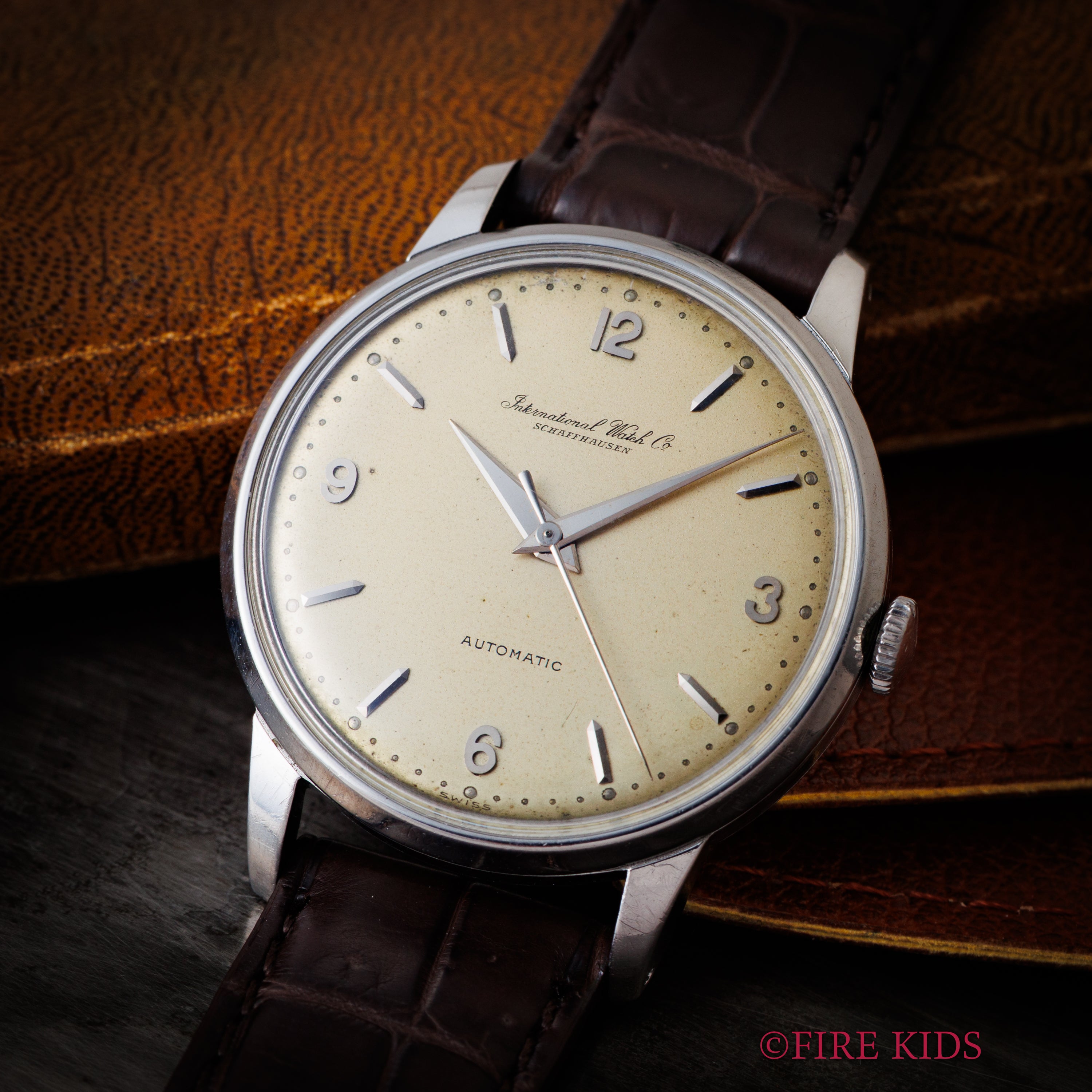 「修理ドナーとして使用」IWC ラウンドケース 1952年製 パティーナダイヤル ペラトン式自動巻Cal.852