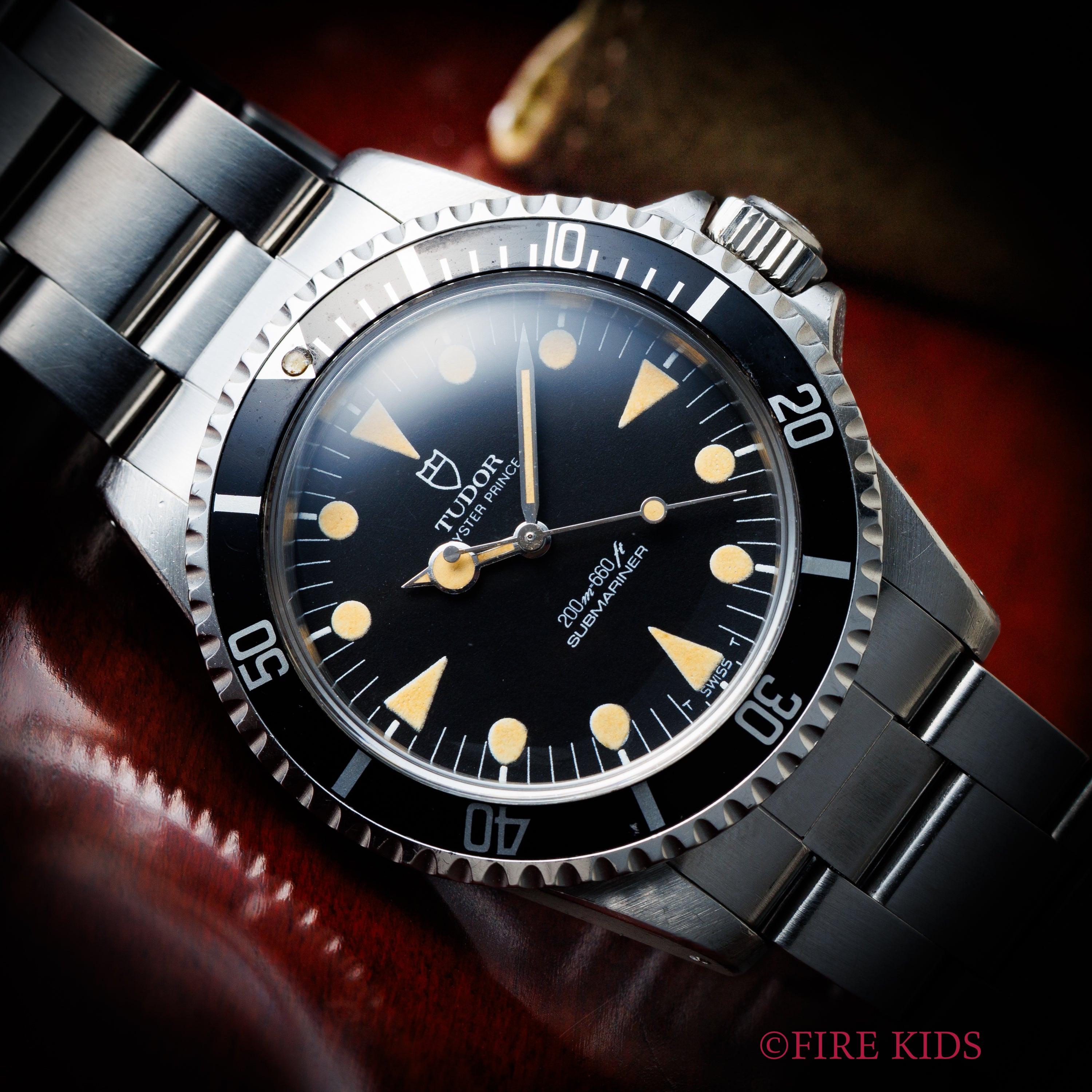 チューダー サブマリーナー ノンデイト 1984年製 ロリポップ ドーム風防 Ref.9401/0 オールトリチウム