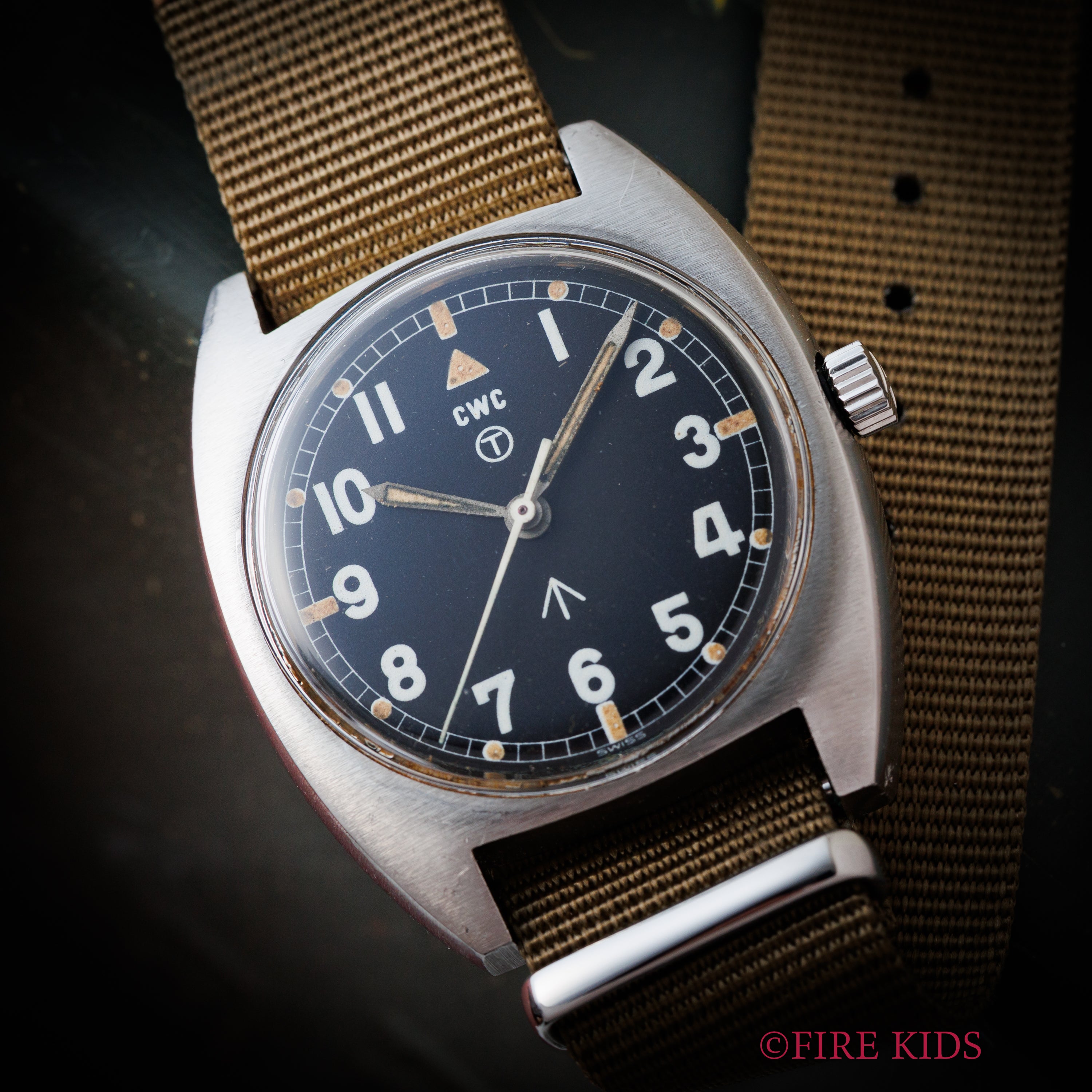 CWC カボットウォッチカンパニー イギリス陸軍軍用時計1979年製 W10 手巻き ブロードアロー