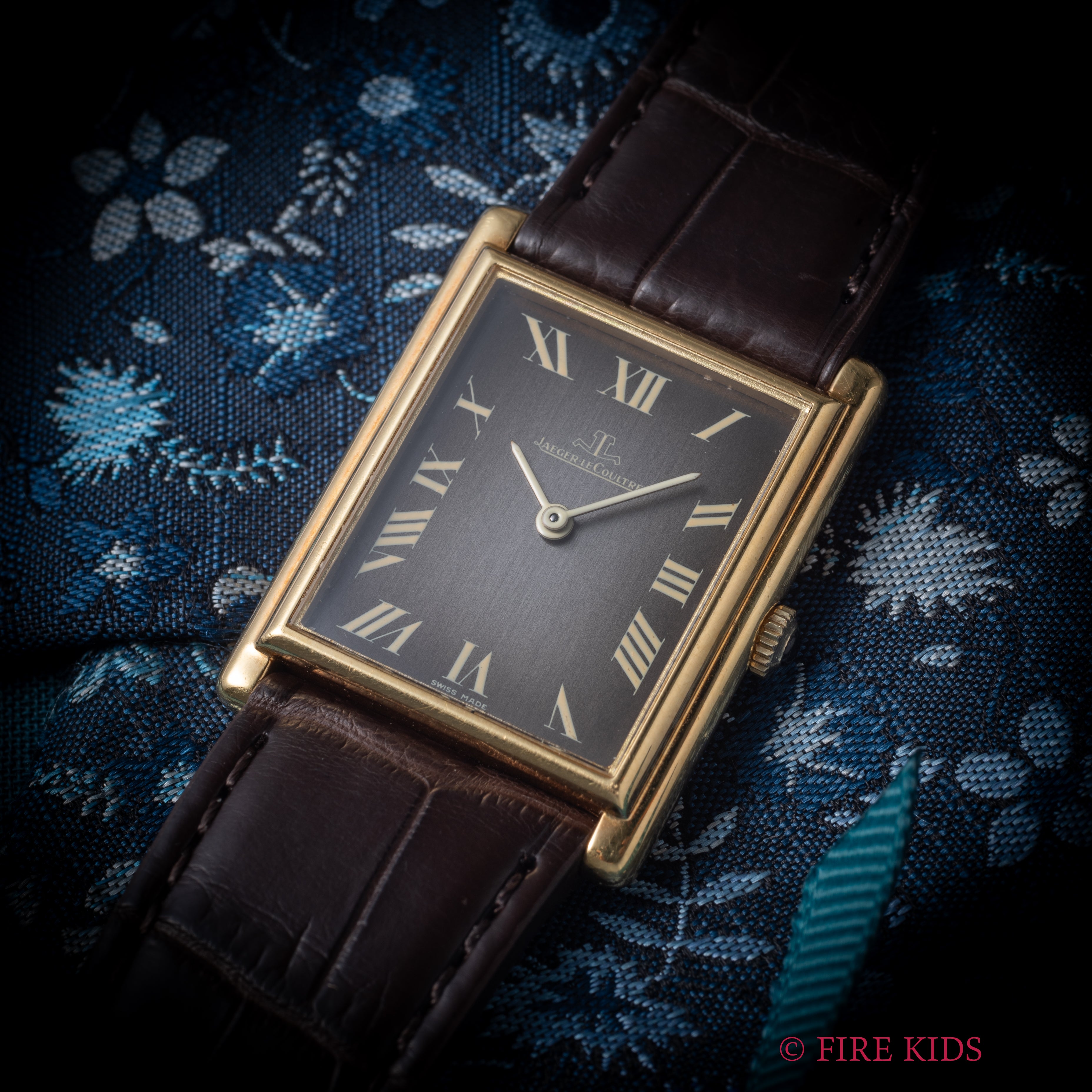 ジャガー・ルクルト 18金無垢イエローゴールド タンク型ケース 1980年代製 手巻き Cal.841