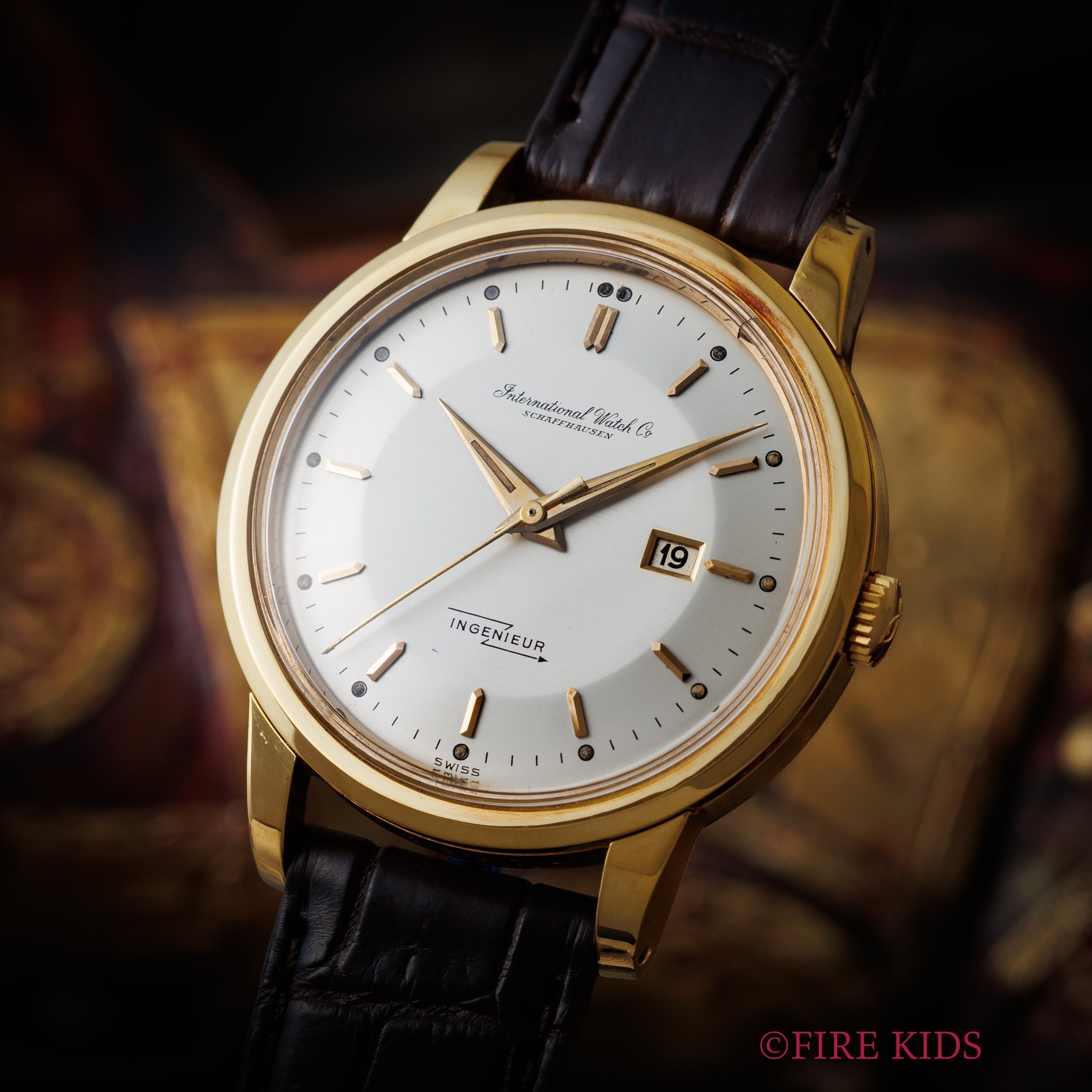 IWC 18金無垢インジュニア 1959年製 Ref.666A ペラトン式自動巻寄り目 Cal.8531 アーカイブ付