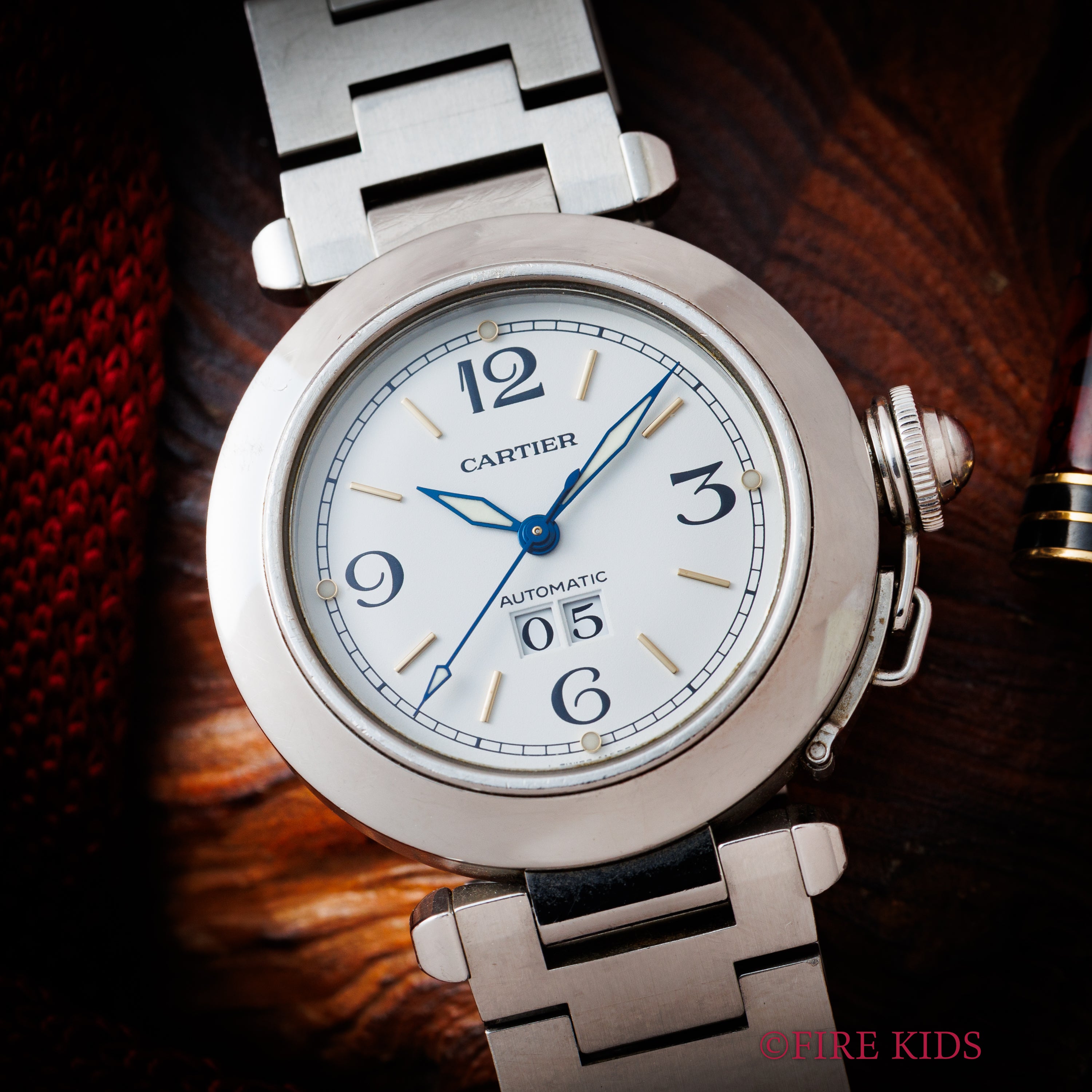 カルティエ パシャC 2000年代製 GMTビッグデイト ホワイトダイヤル 自動巻き 箱、保証書付き